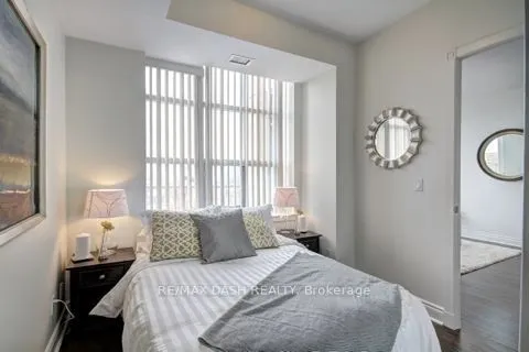 438 Richmond Street W, #1402