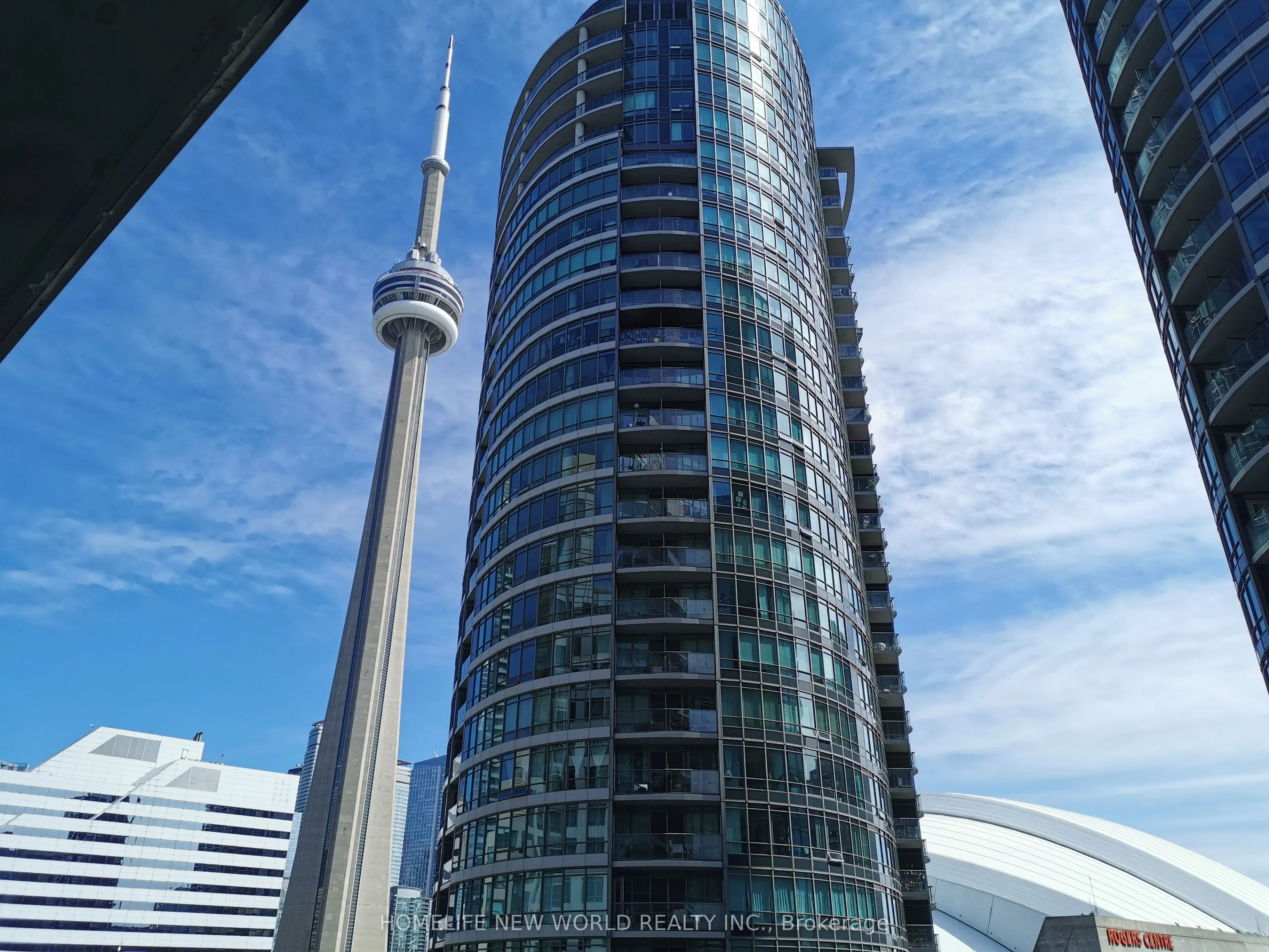 352 Front Street W, #905