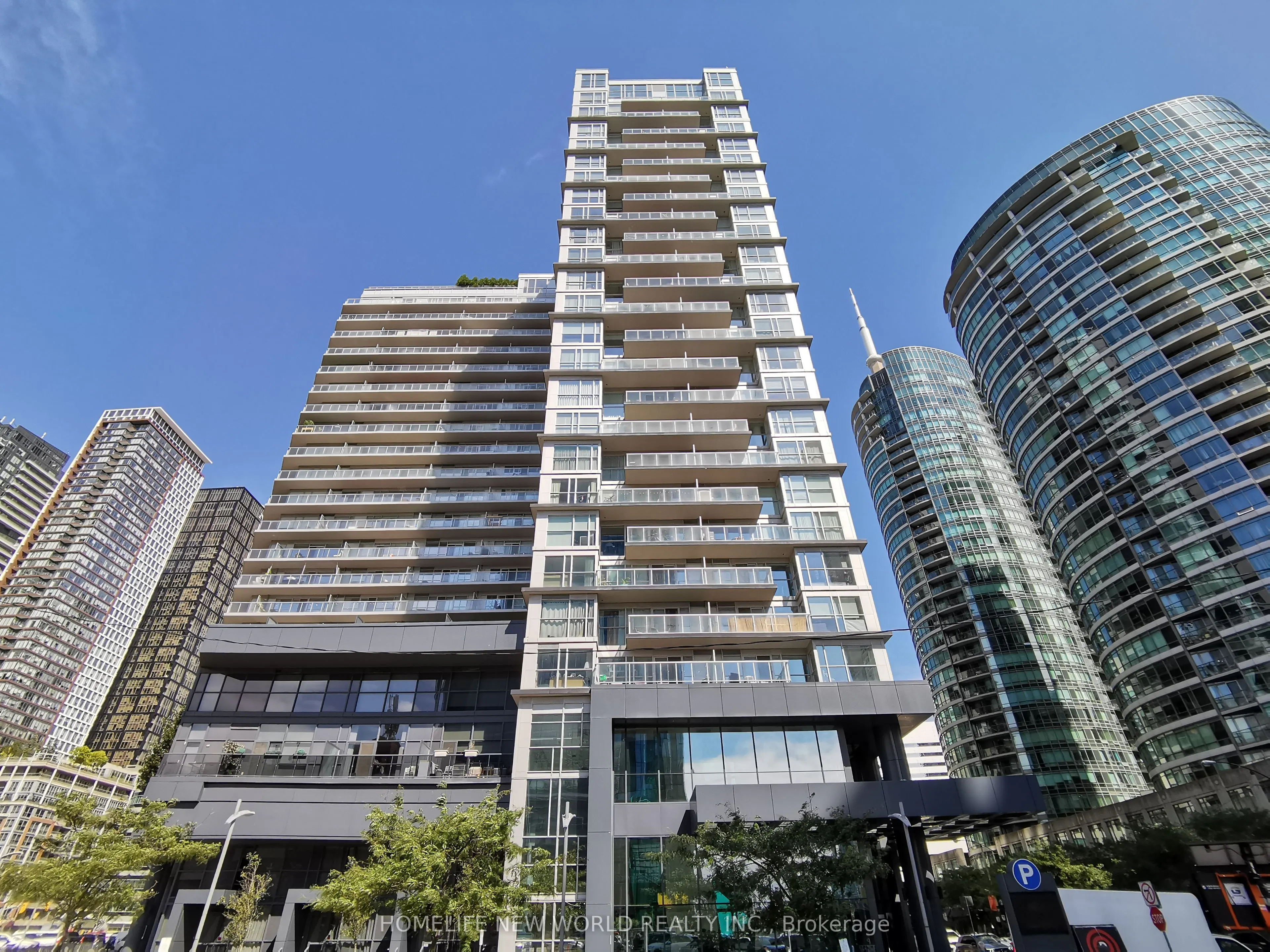 352 Front Street W, #905