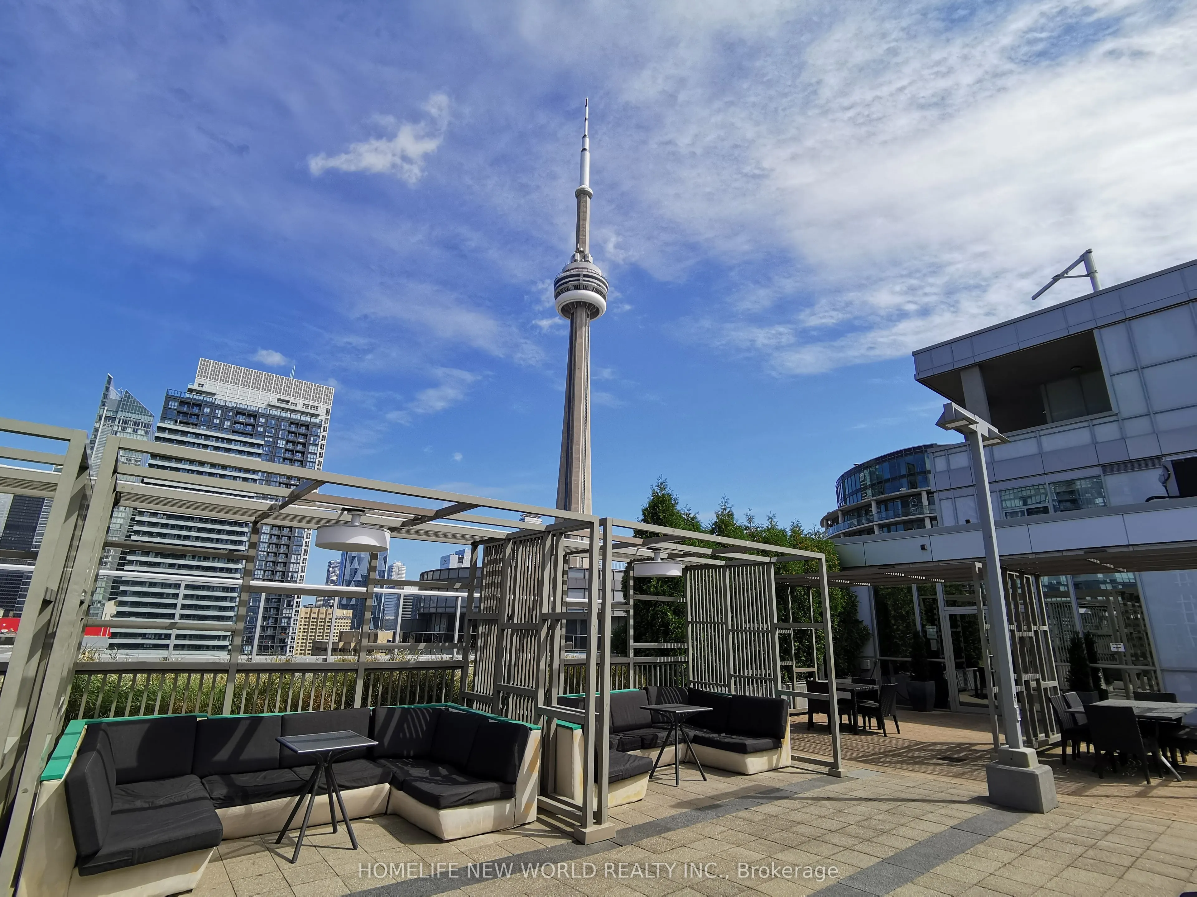 352 Front Street W, #905