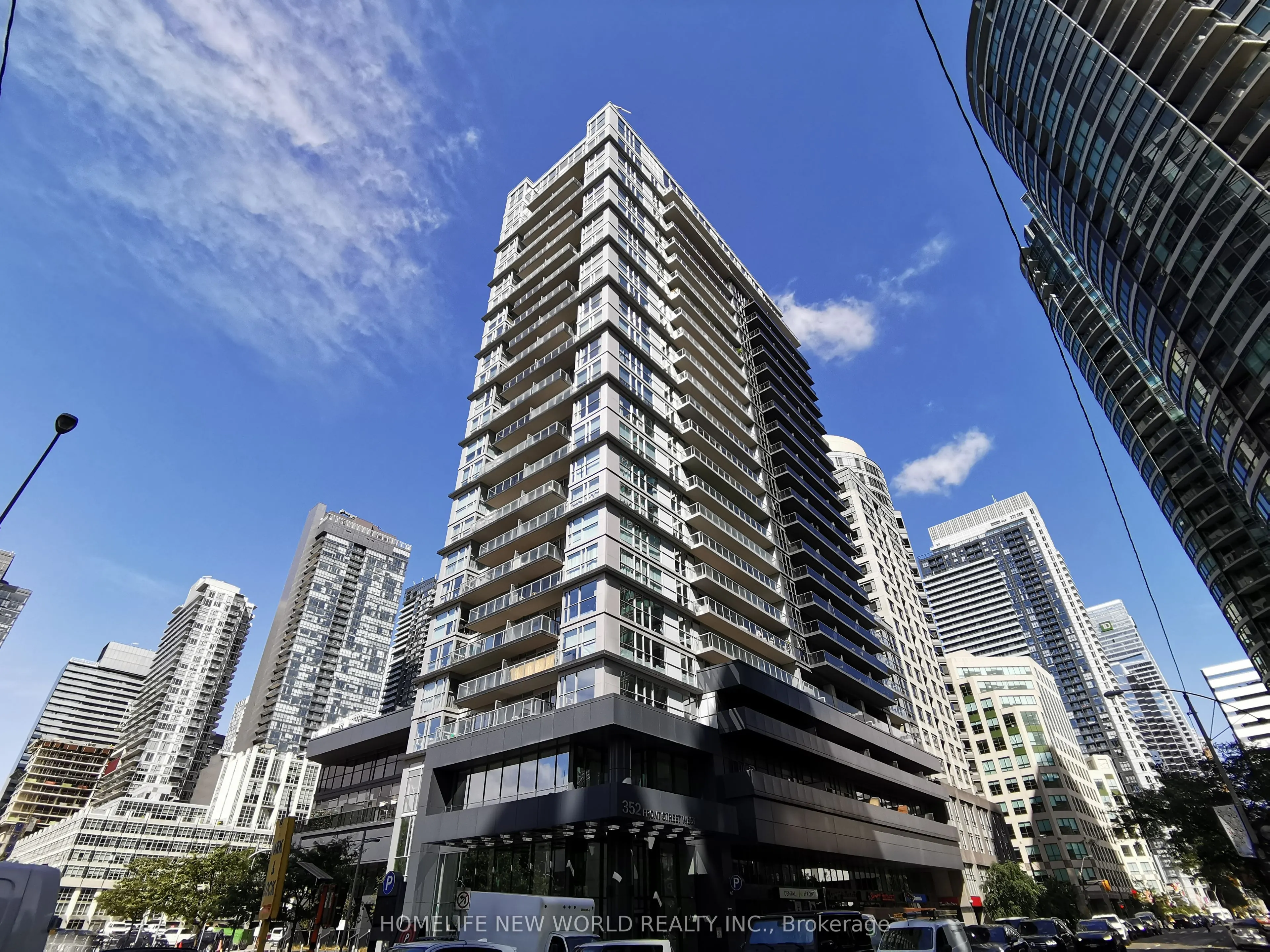 352 Front Street W, #905