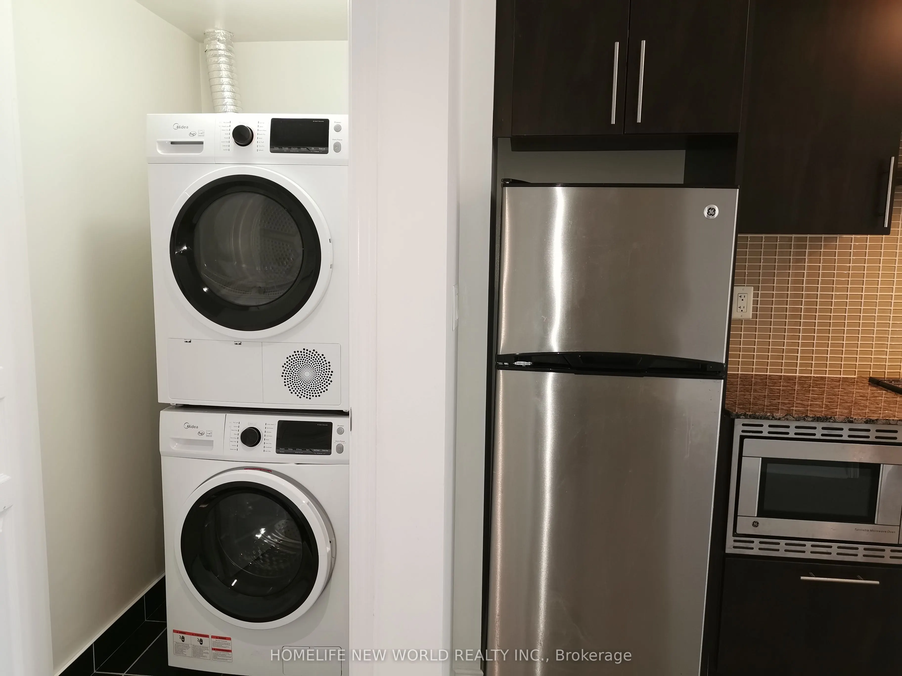 352 Front Street W, #905