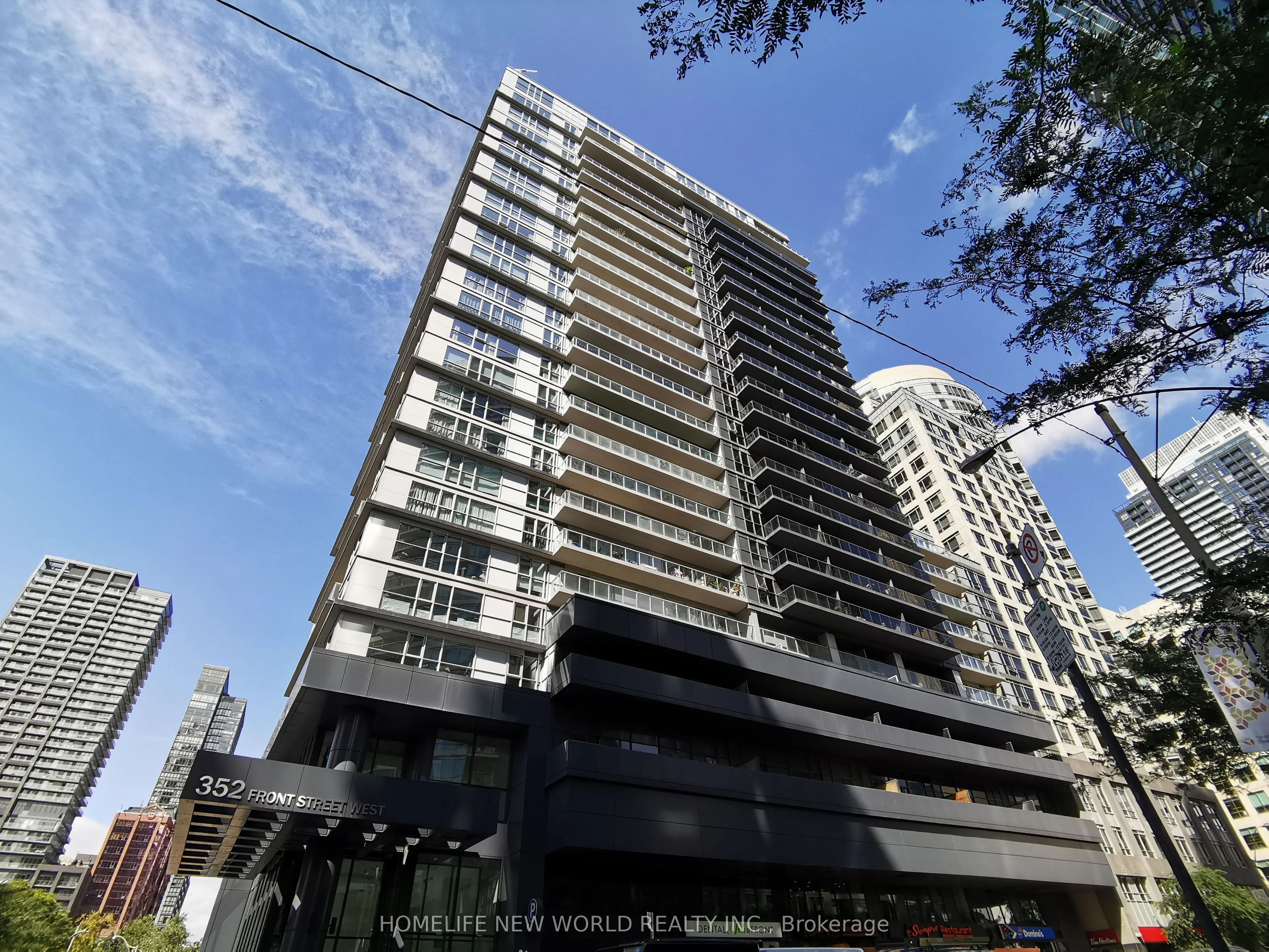 352 Front Street W, #905