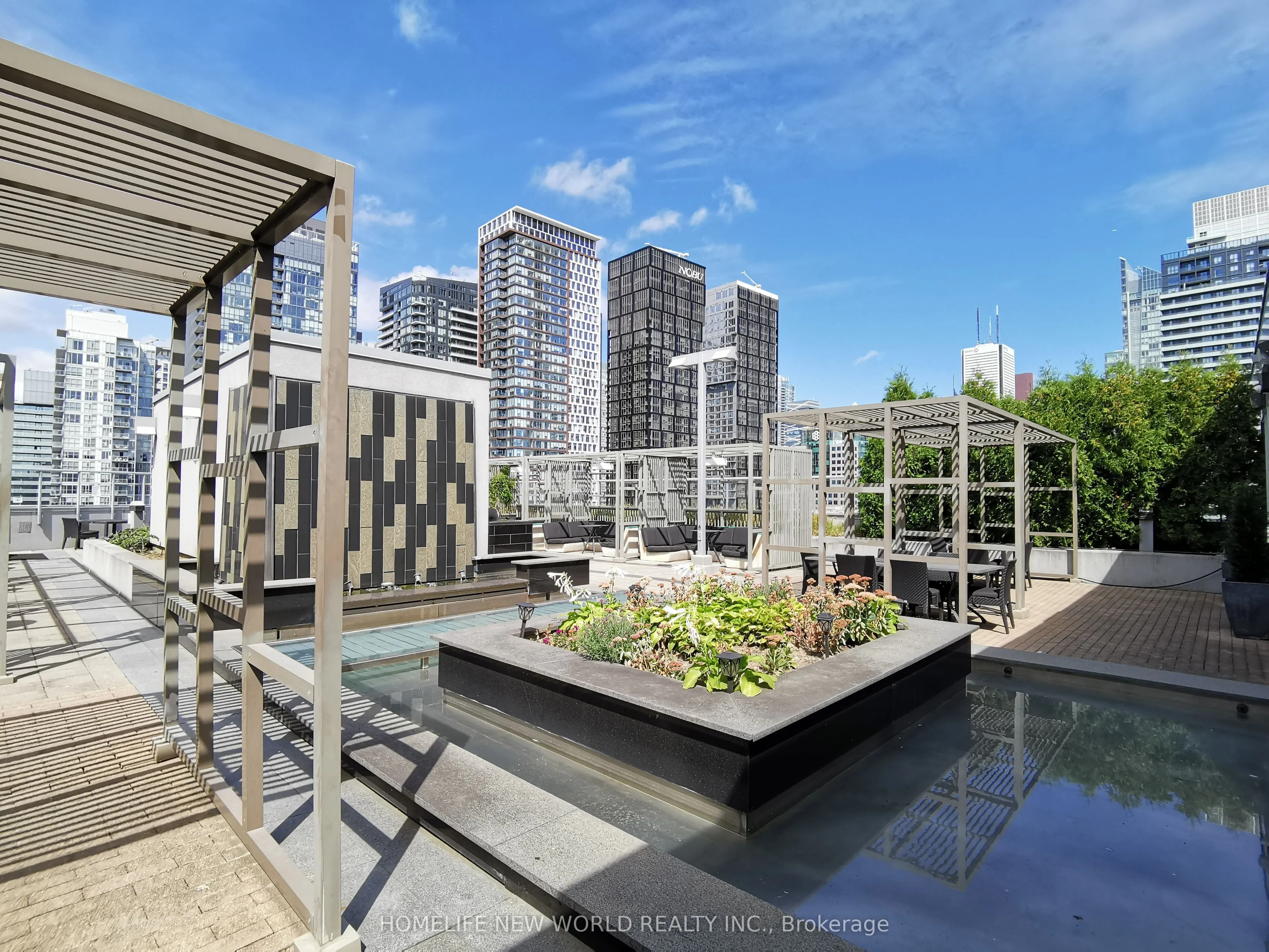 352 Front Street W, #905