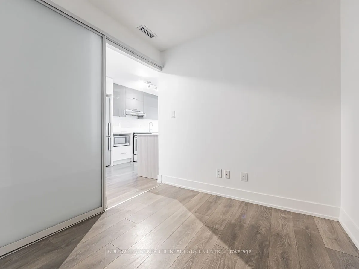180 Fairview Mall Drive, #505