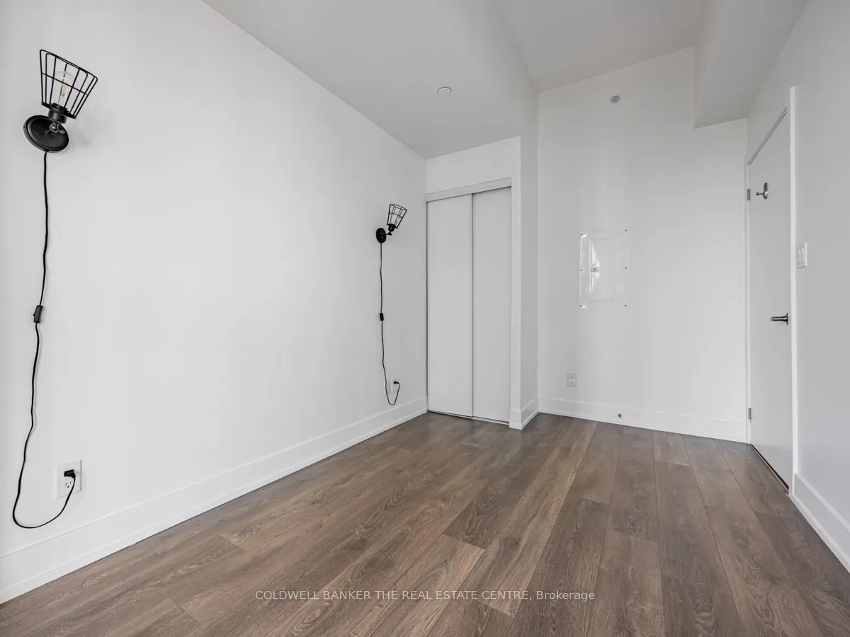 180 Fairview Mall Drive, #505