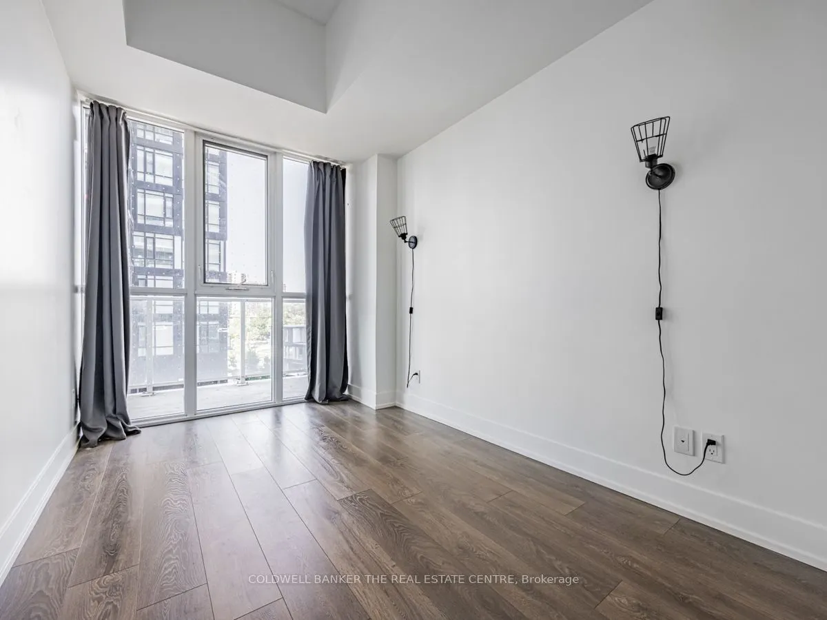 180 Fairview Mall Drive, #505