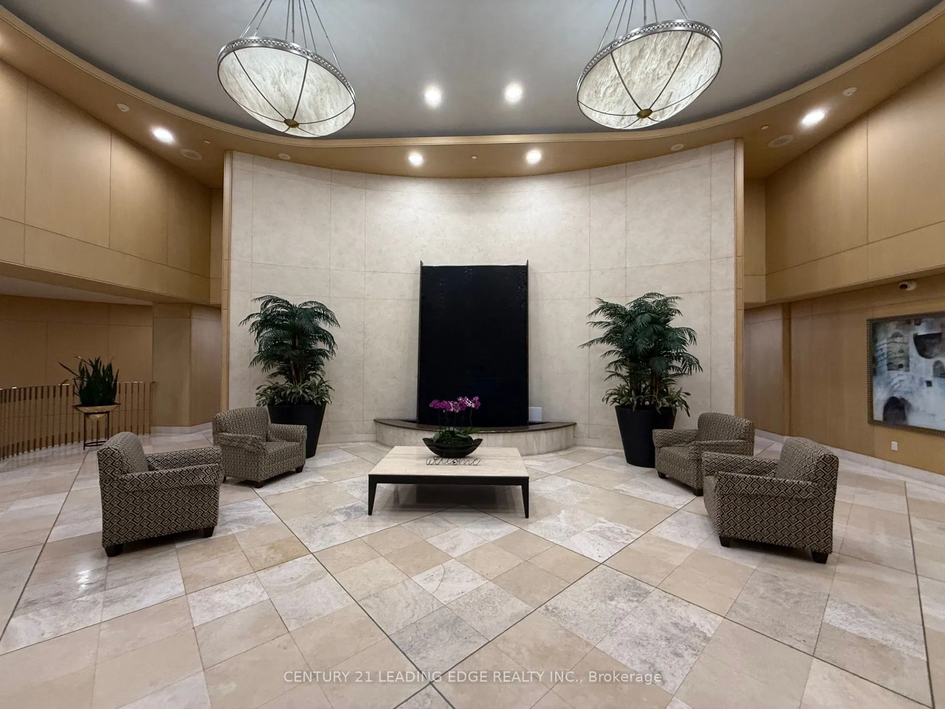 123 Eglinton Avenue E, #502