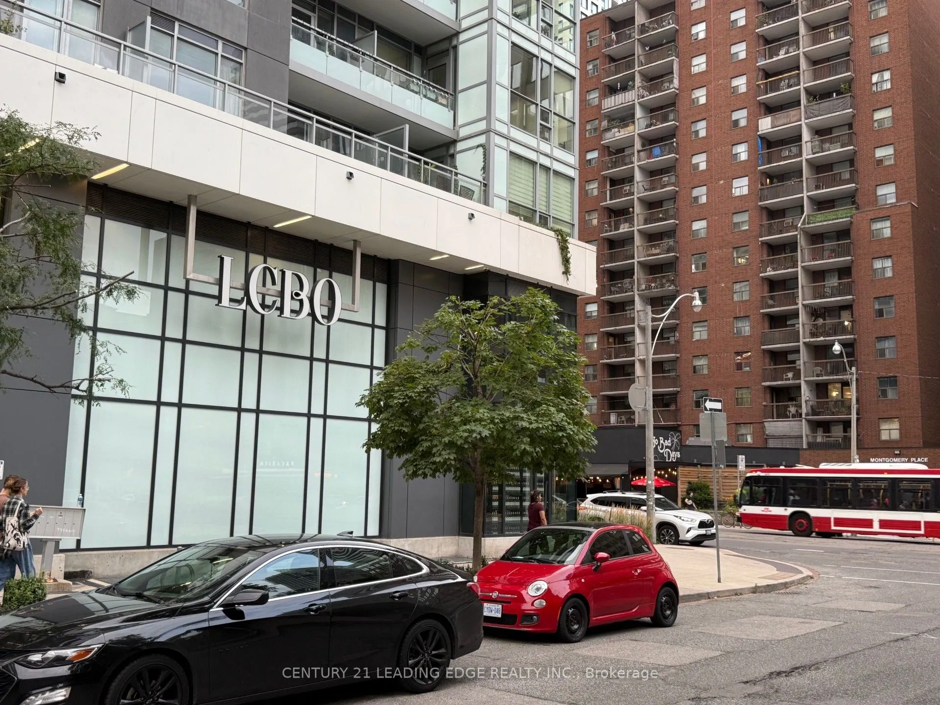 123 Eglinton Avenue E, #502