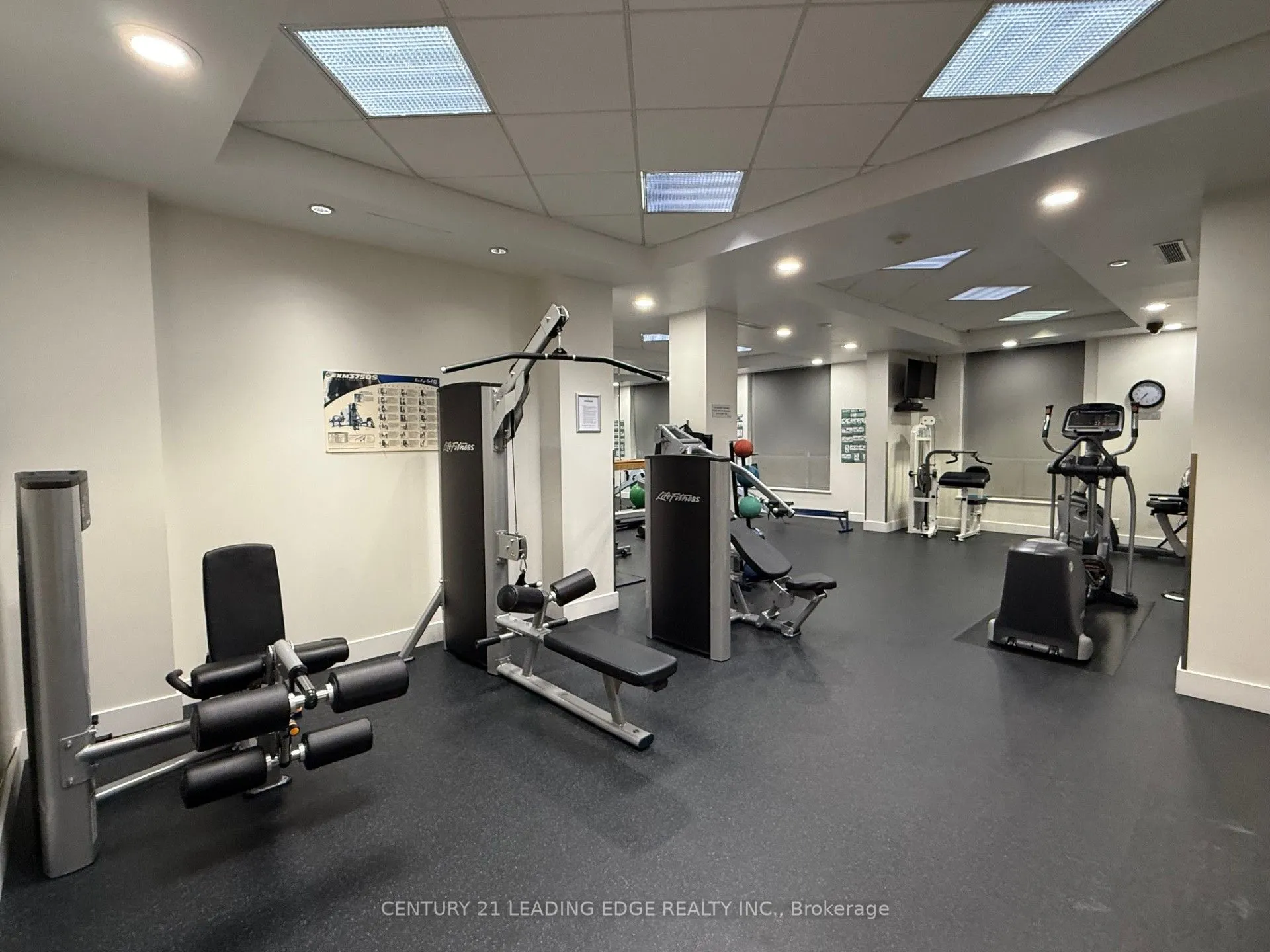 123 Eglinton Avenue E, #502
