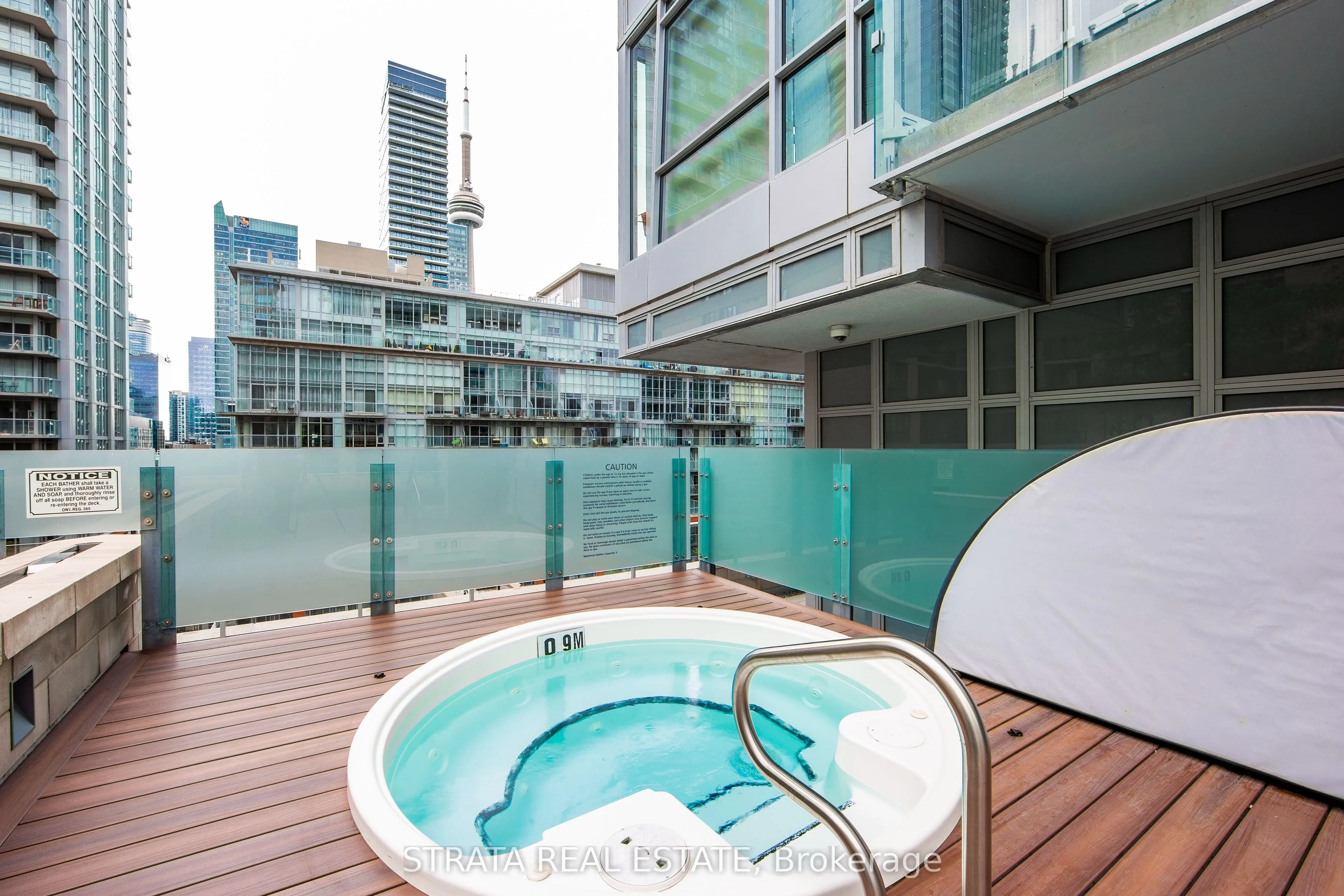 199 Richmond Street W, #815