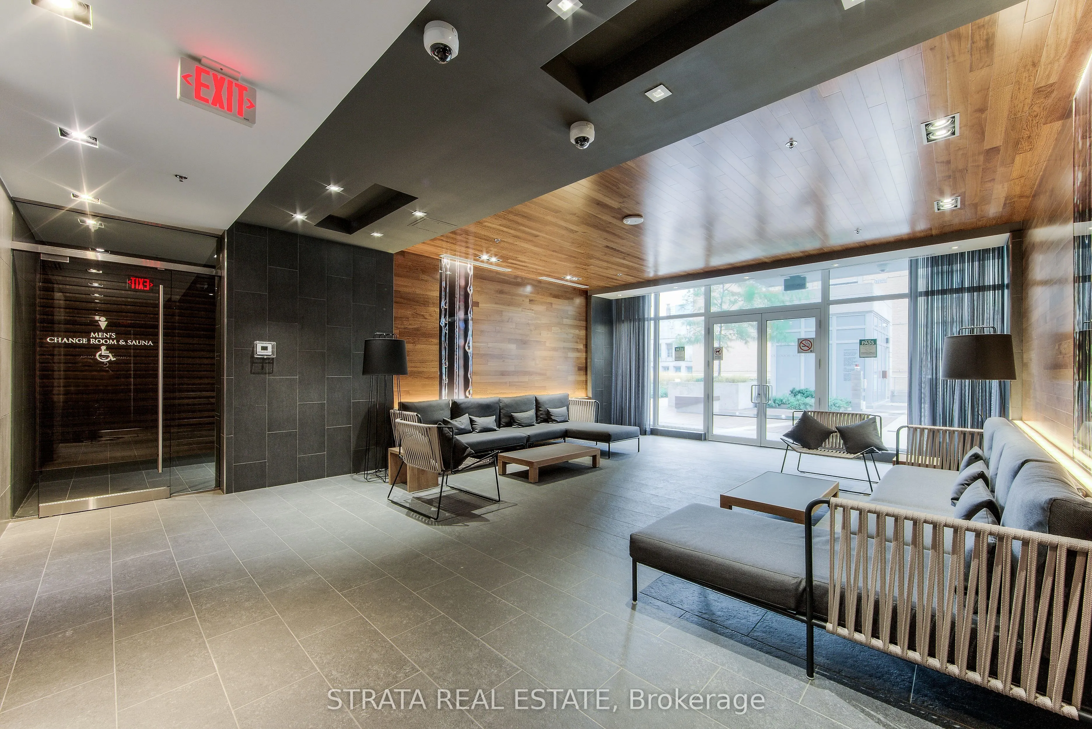199 Richmond Street W, #815