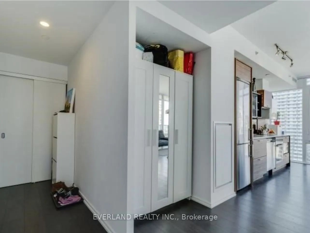 75 St Nicholas Street, #2707