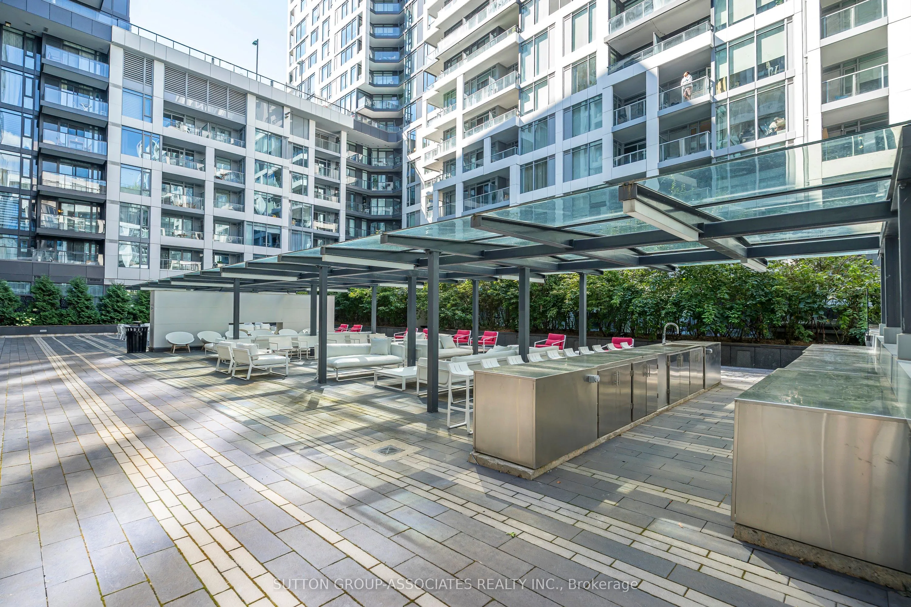27 Bathurst Street, #508W