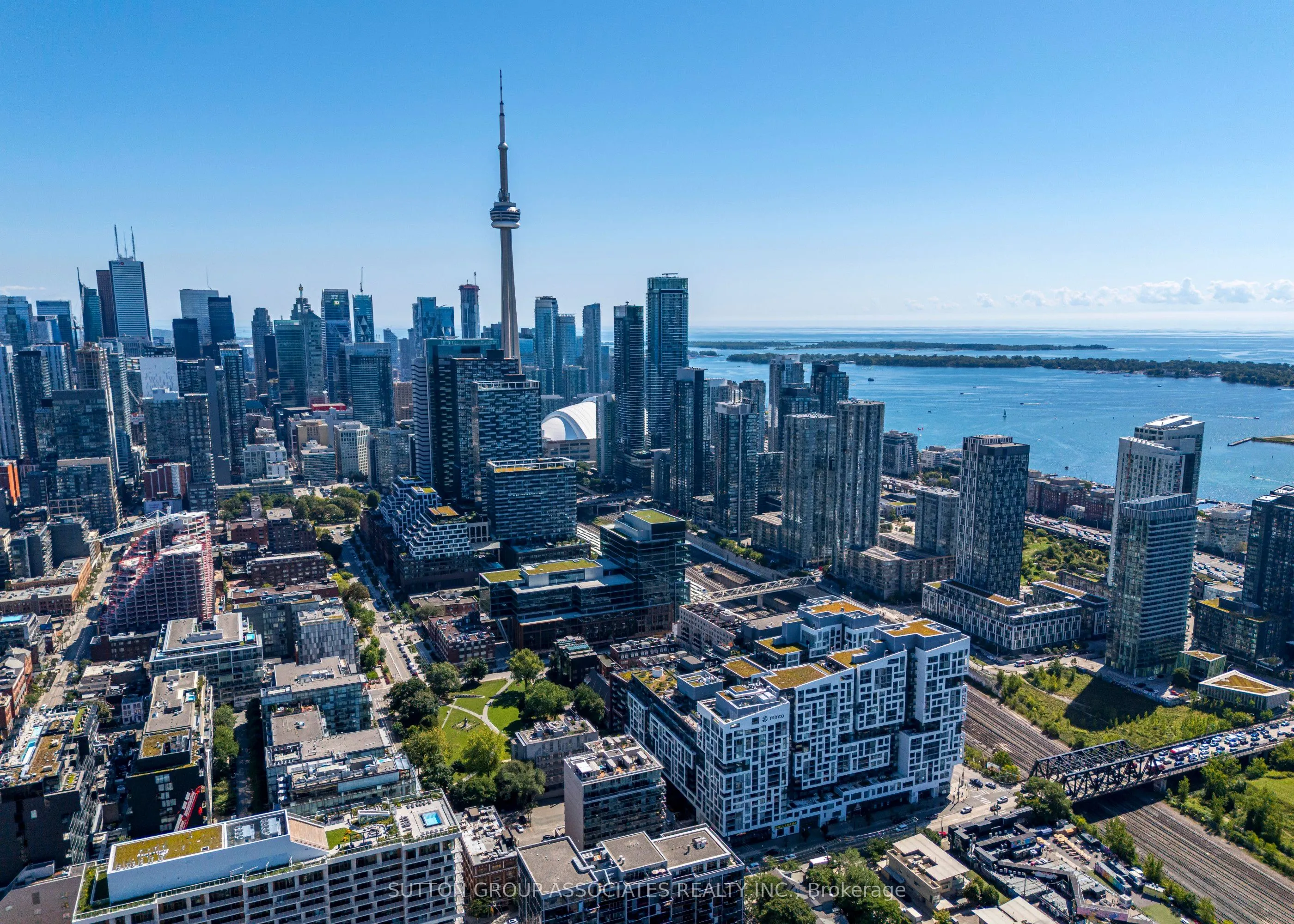 27 Bathurst Street, #508W