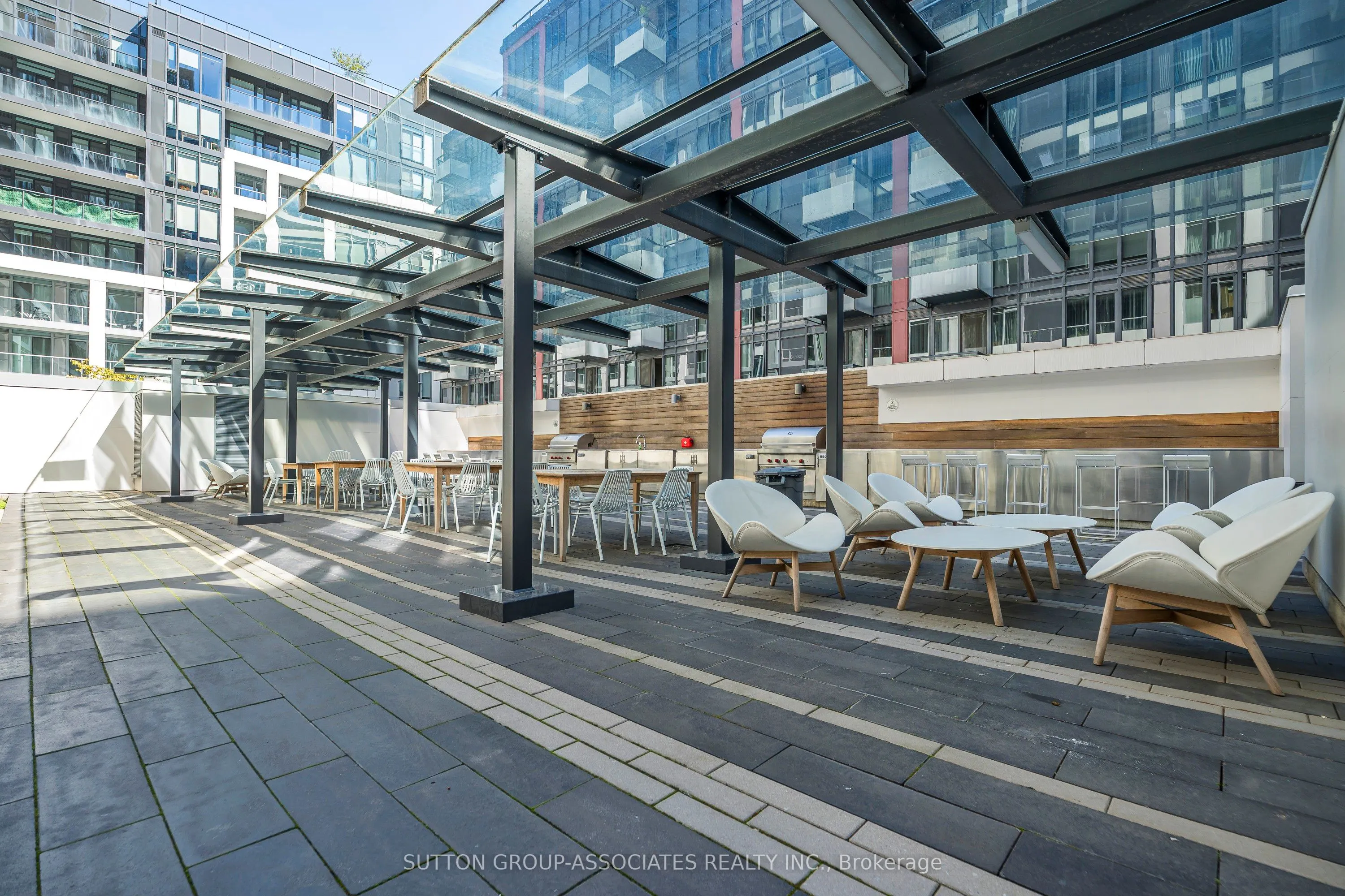 27 Bathurst Street, #508W