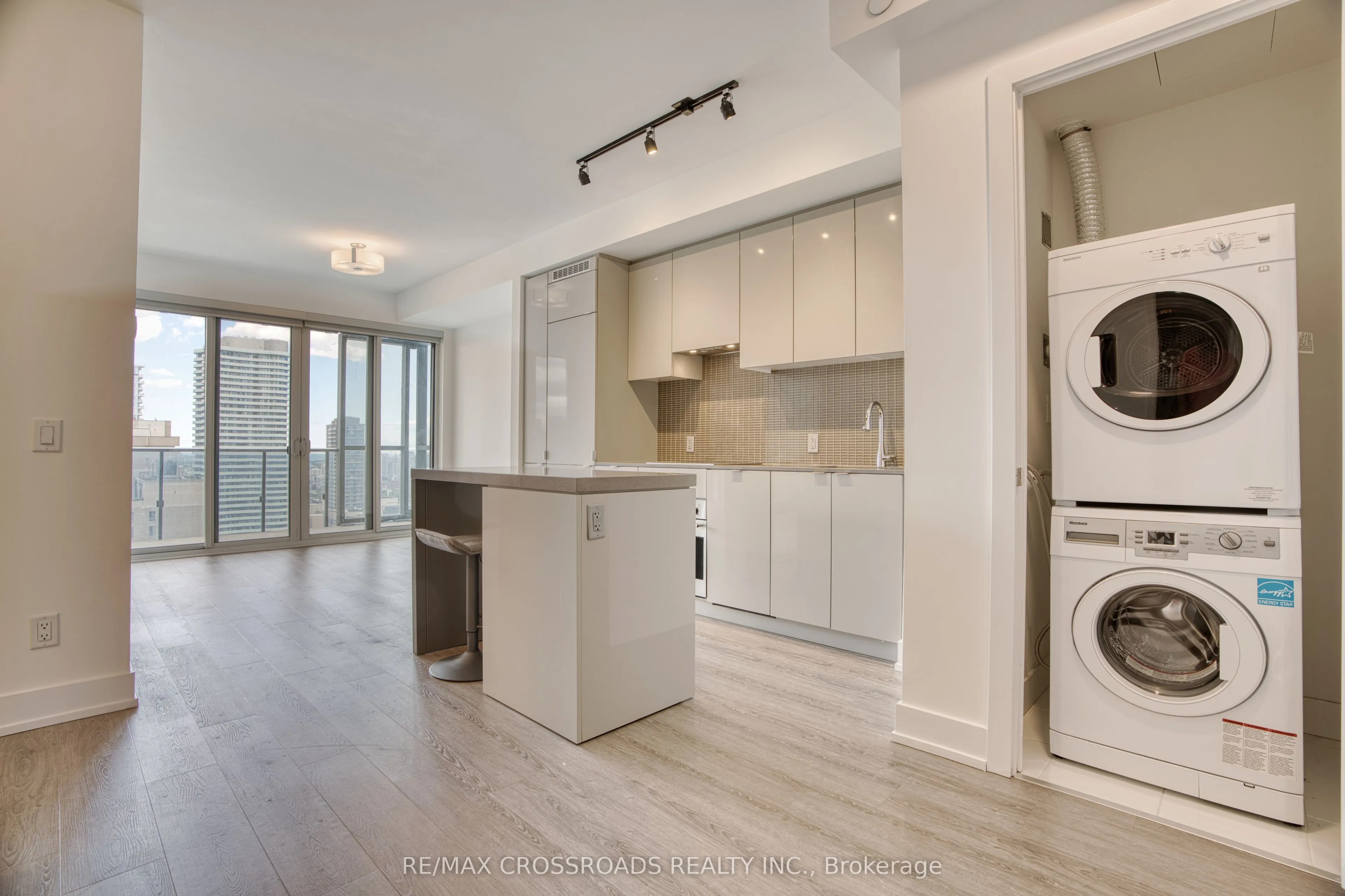 7 Grenville Street, #2906