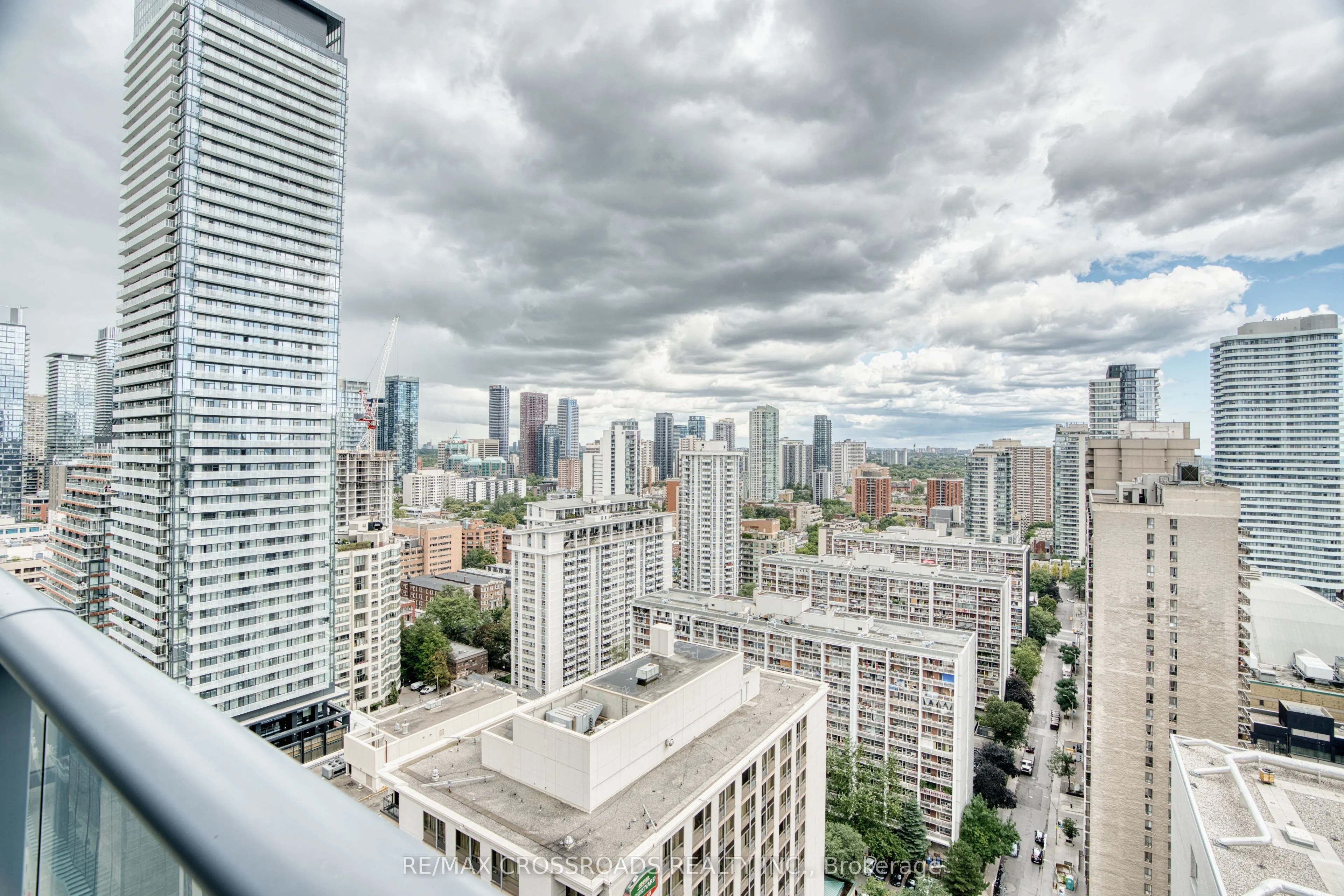 7 Grenville Street, #2906