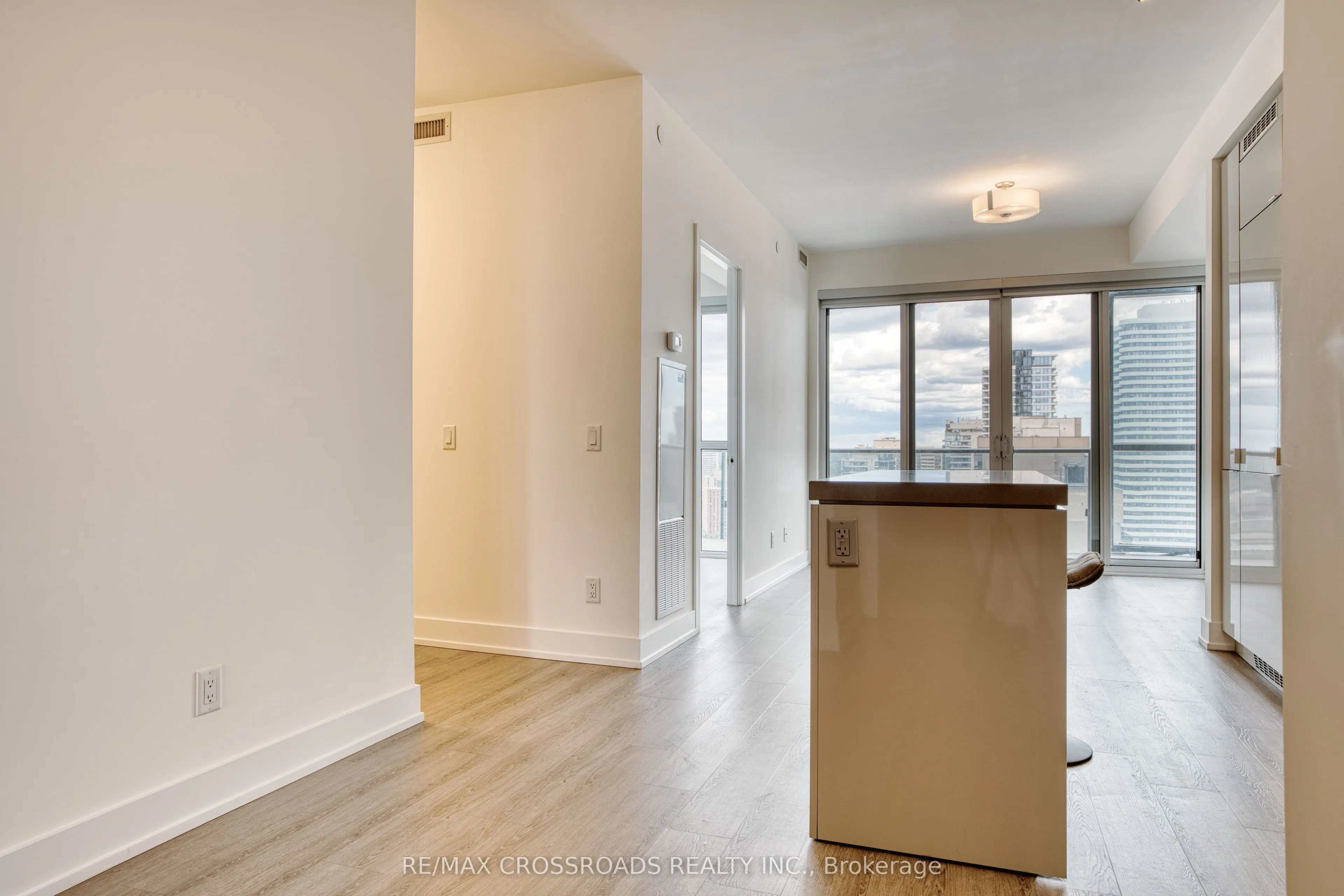 7 Grenville Street, #2906