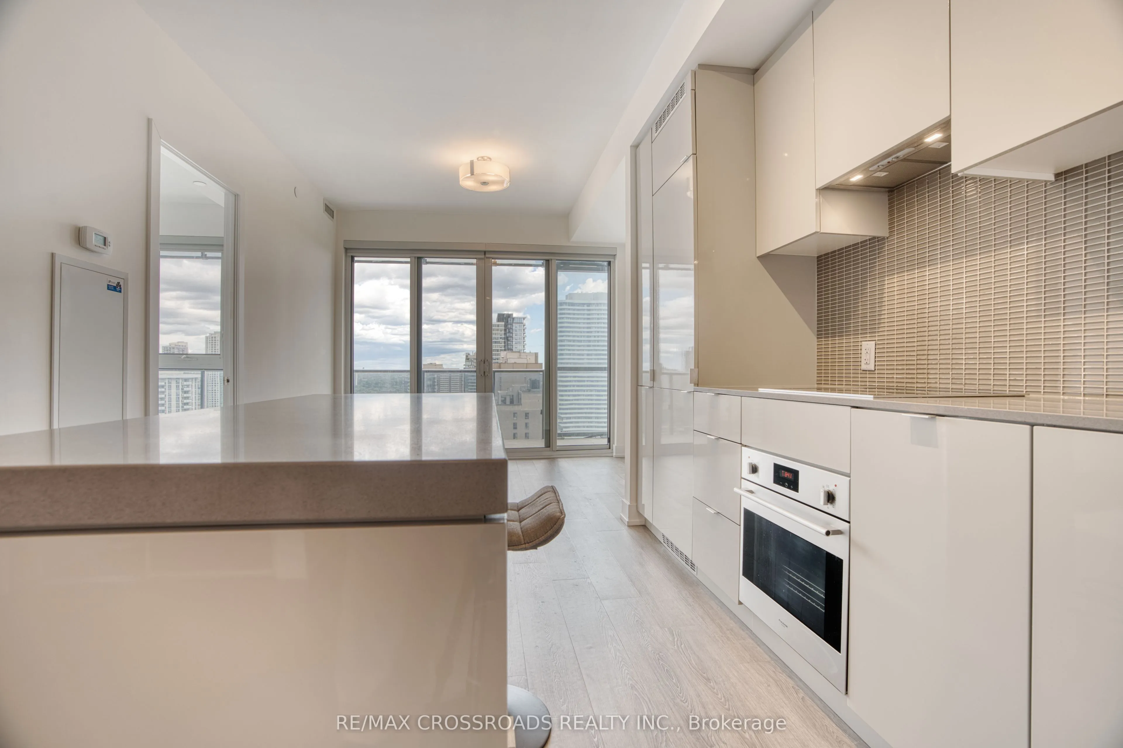 7 Grenville Street, #2906