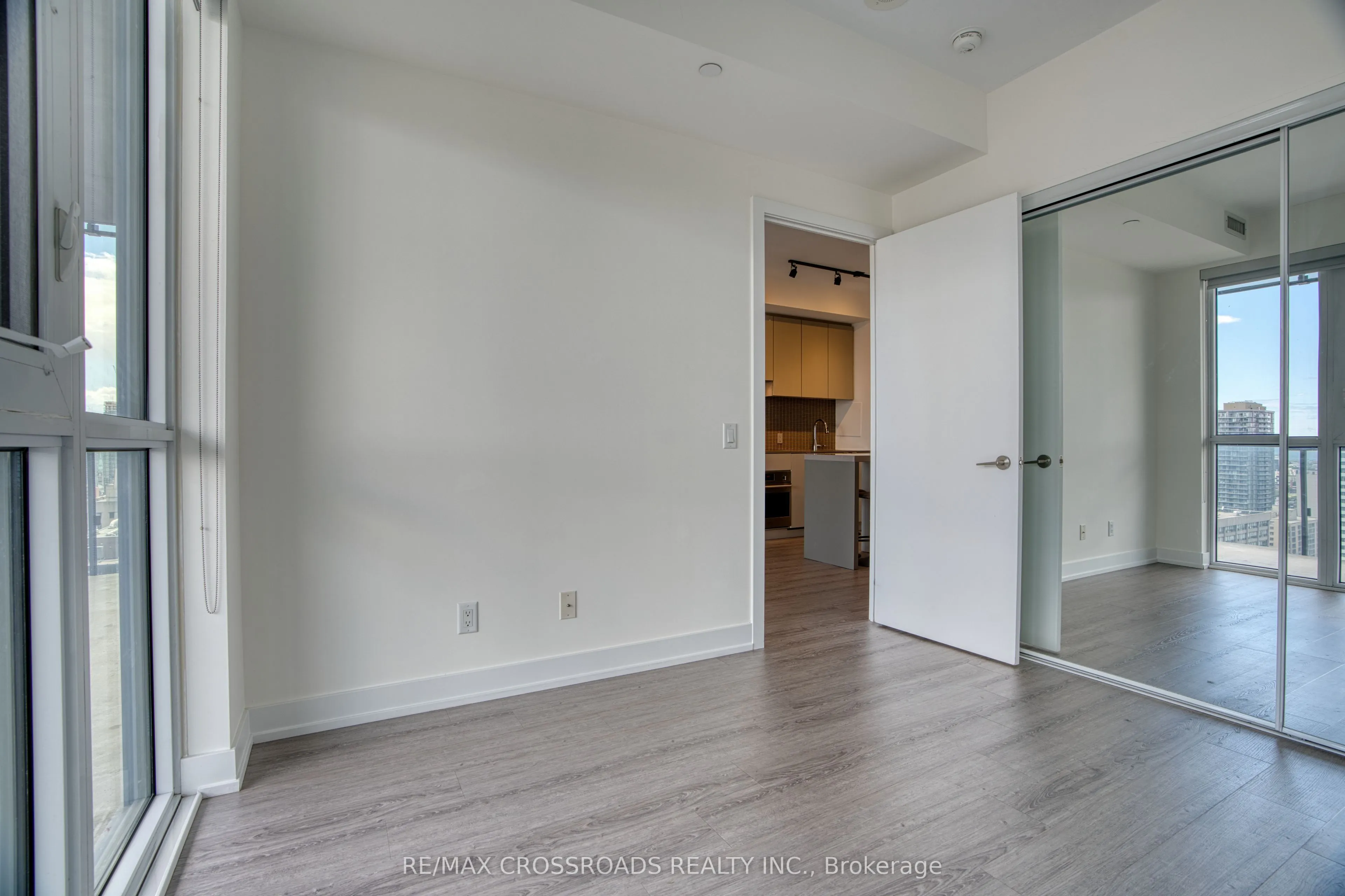 7 Grenville Street, #2906