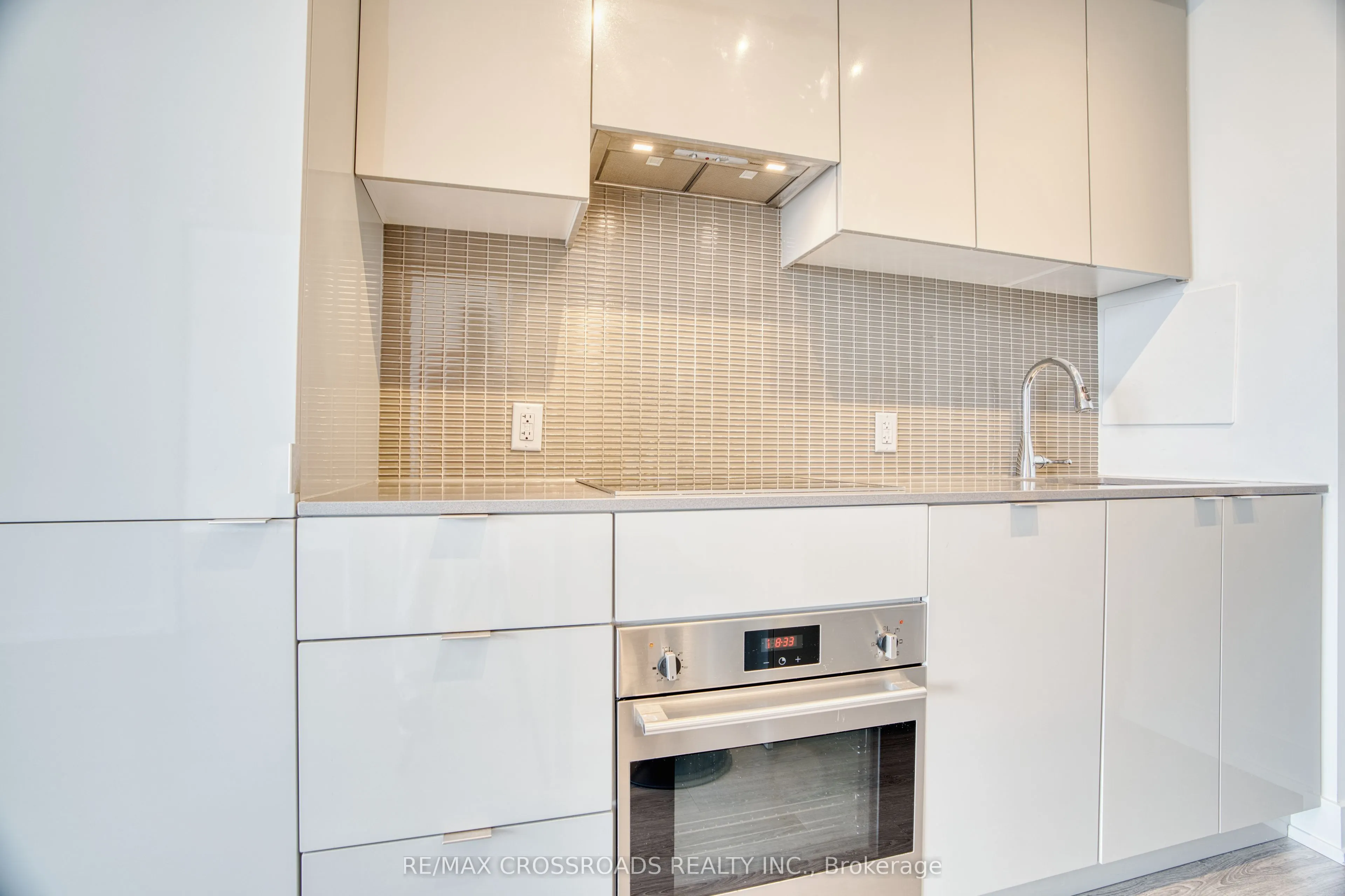 7 Grenville Street, #2906