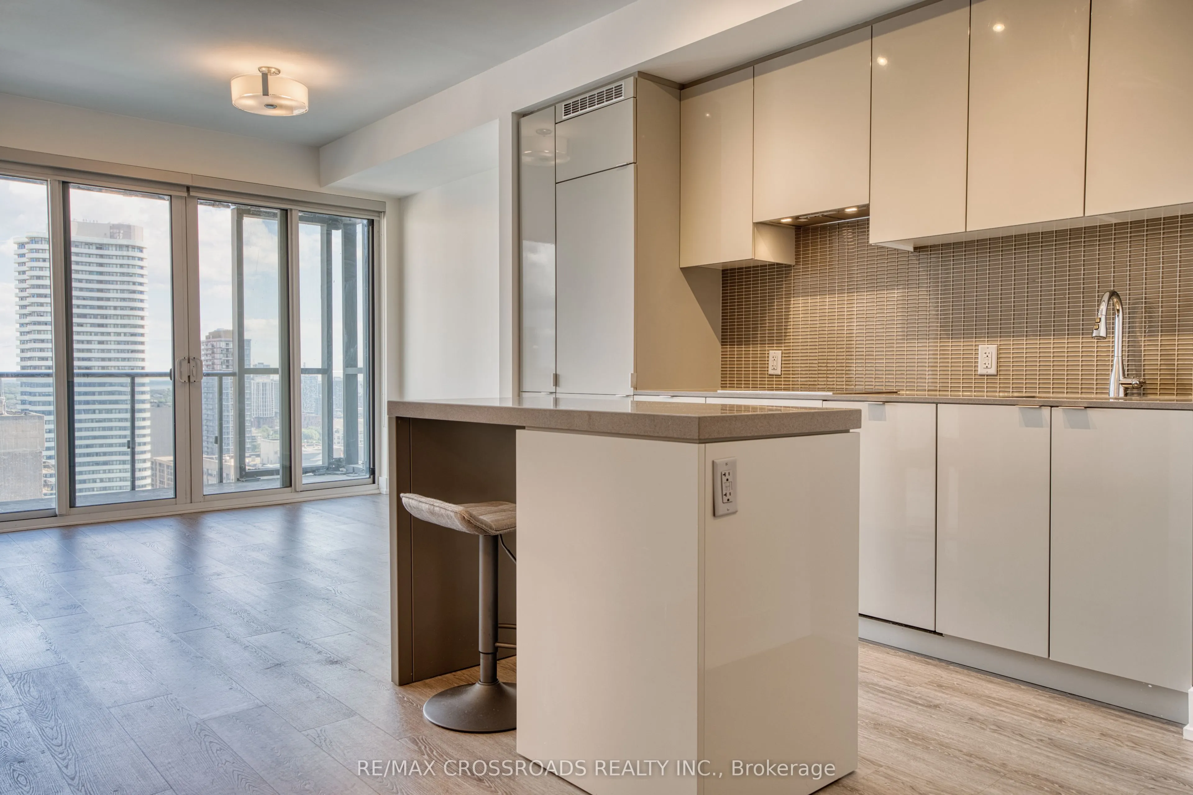 7 Grenville Street, #2906