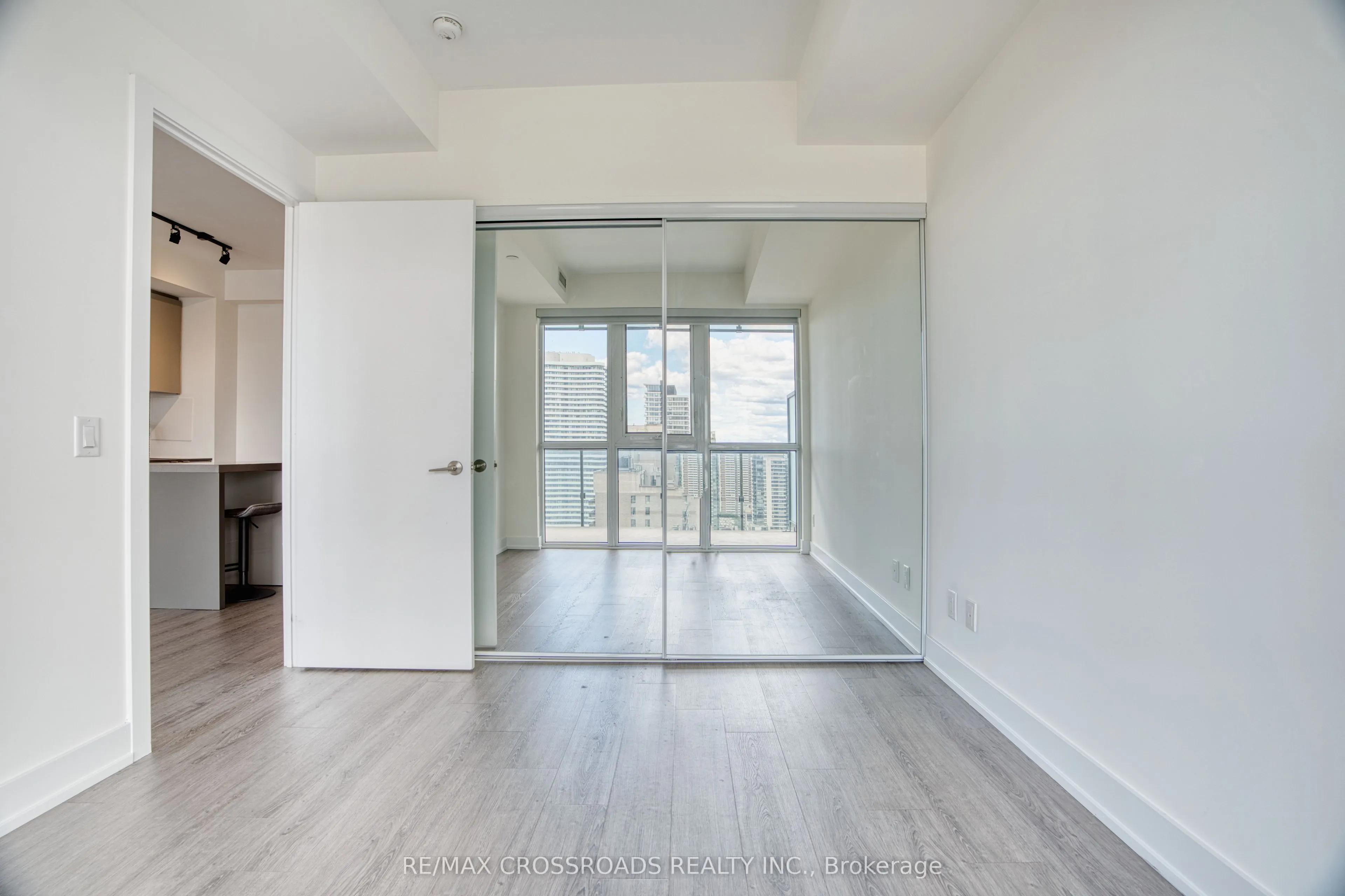 7 Grenville Street, #2906