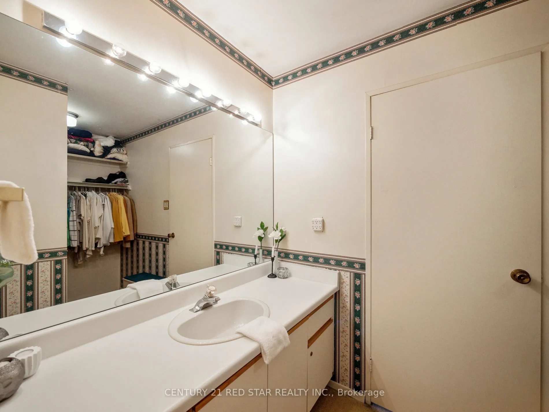 4001 Don Mills Road, #332