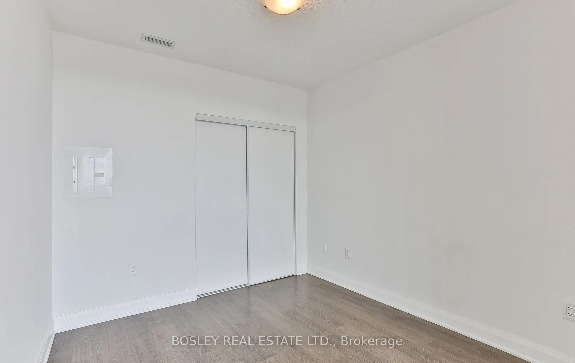 160 Vanderhoof Avenue, #PH08