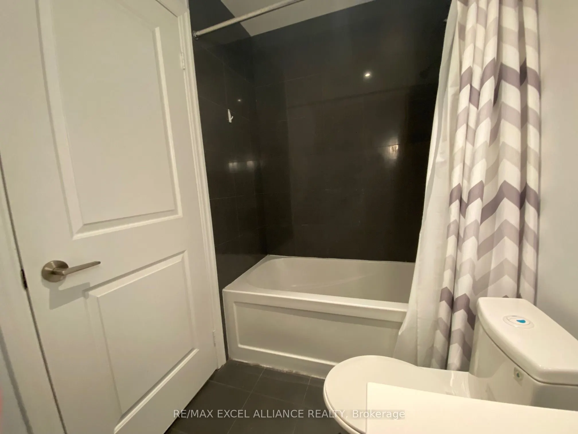 8 The Esplanade, #1309