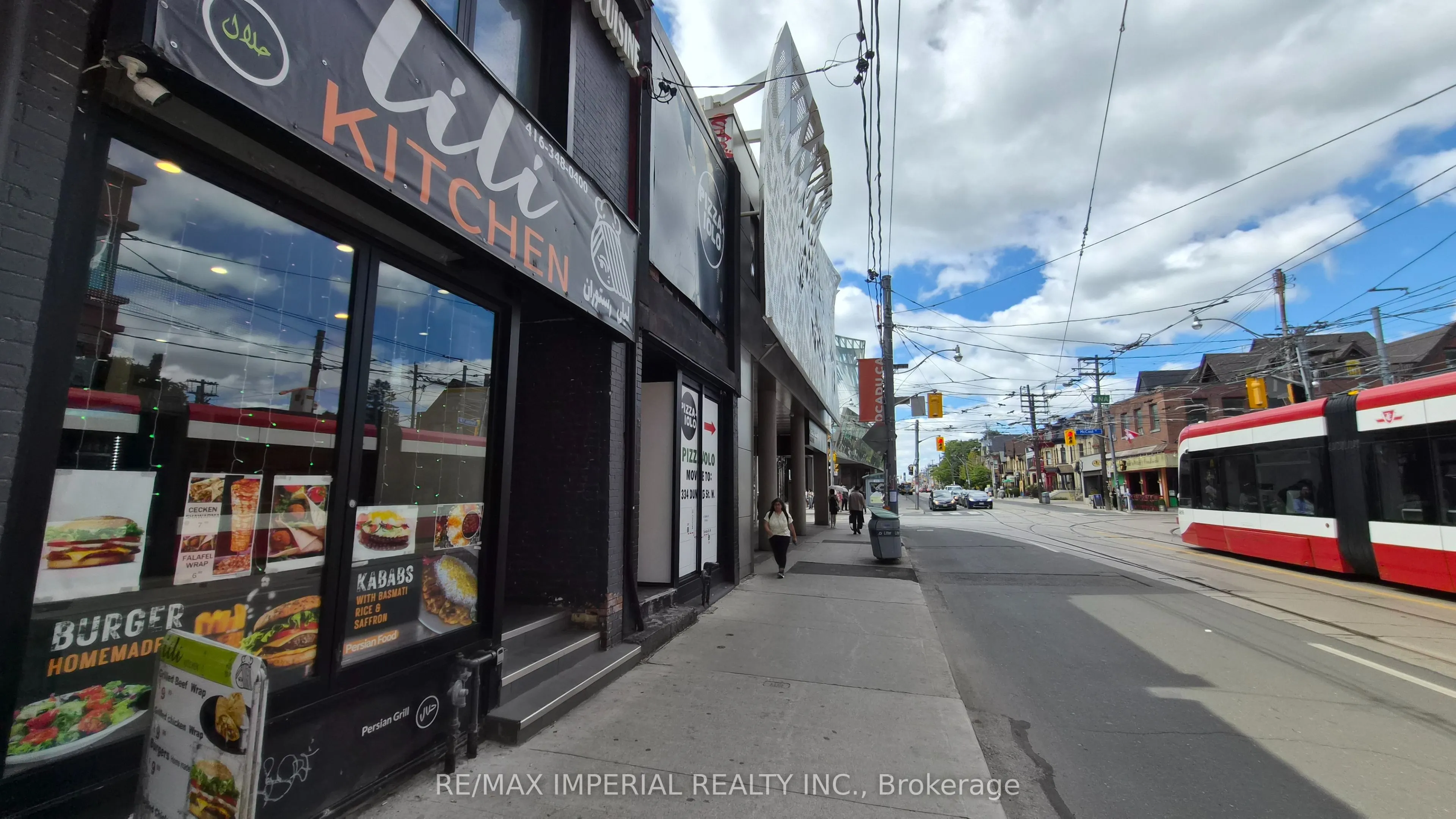 287 Dundas Street W