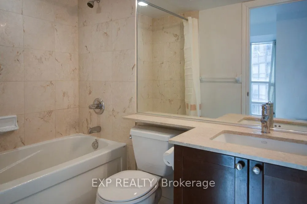 761 Bay Street, #809