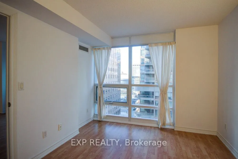 761 Bay Street, #809