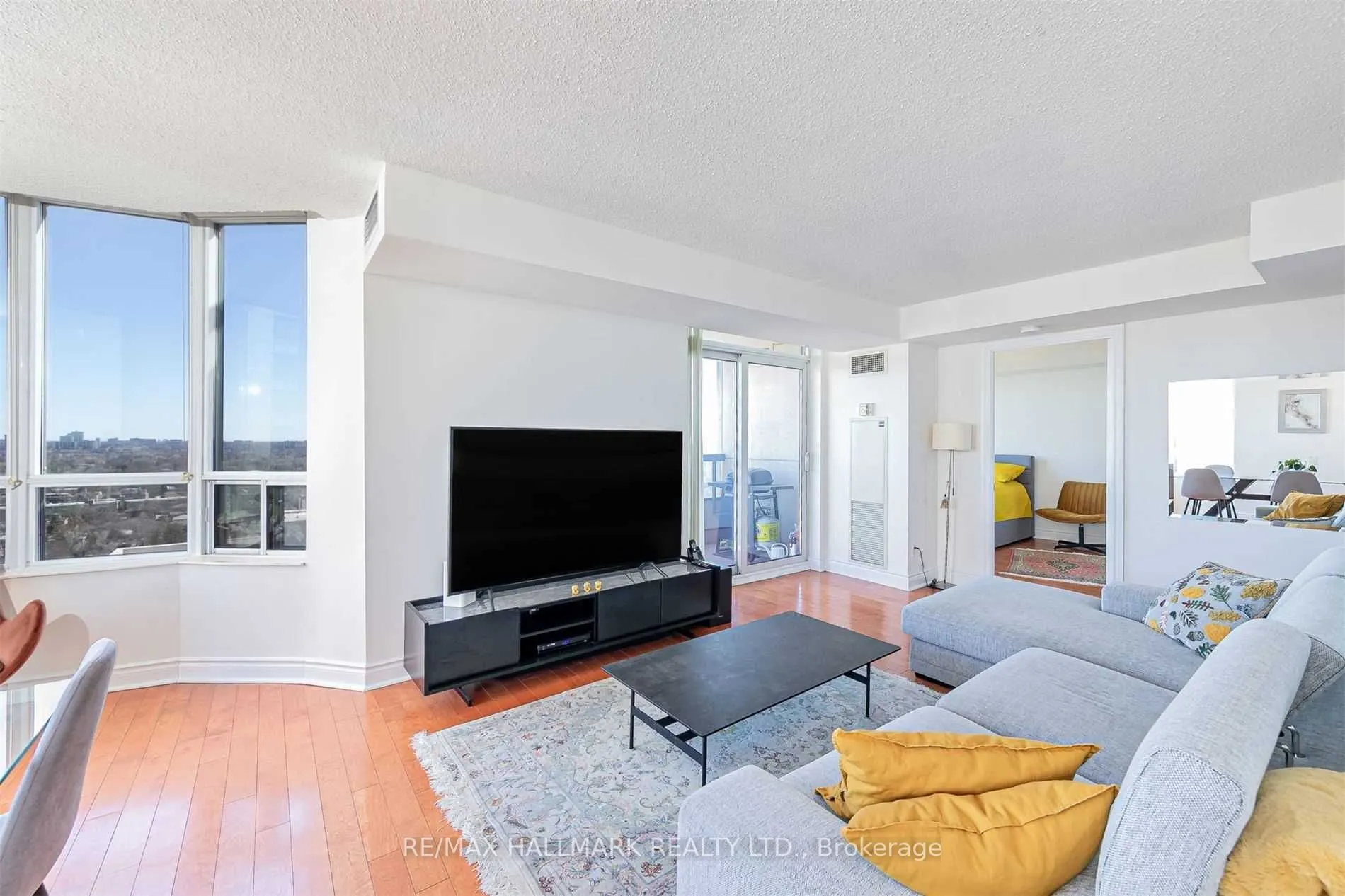 15 Northtown Way, #2219