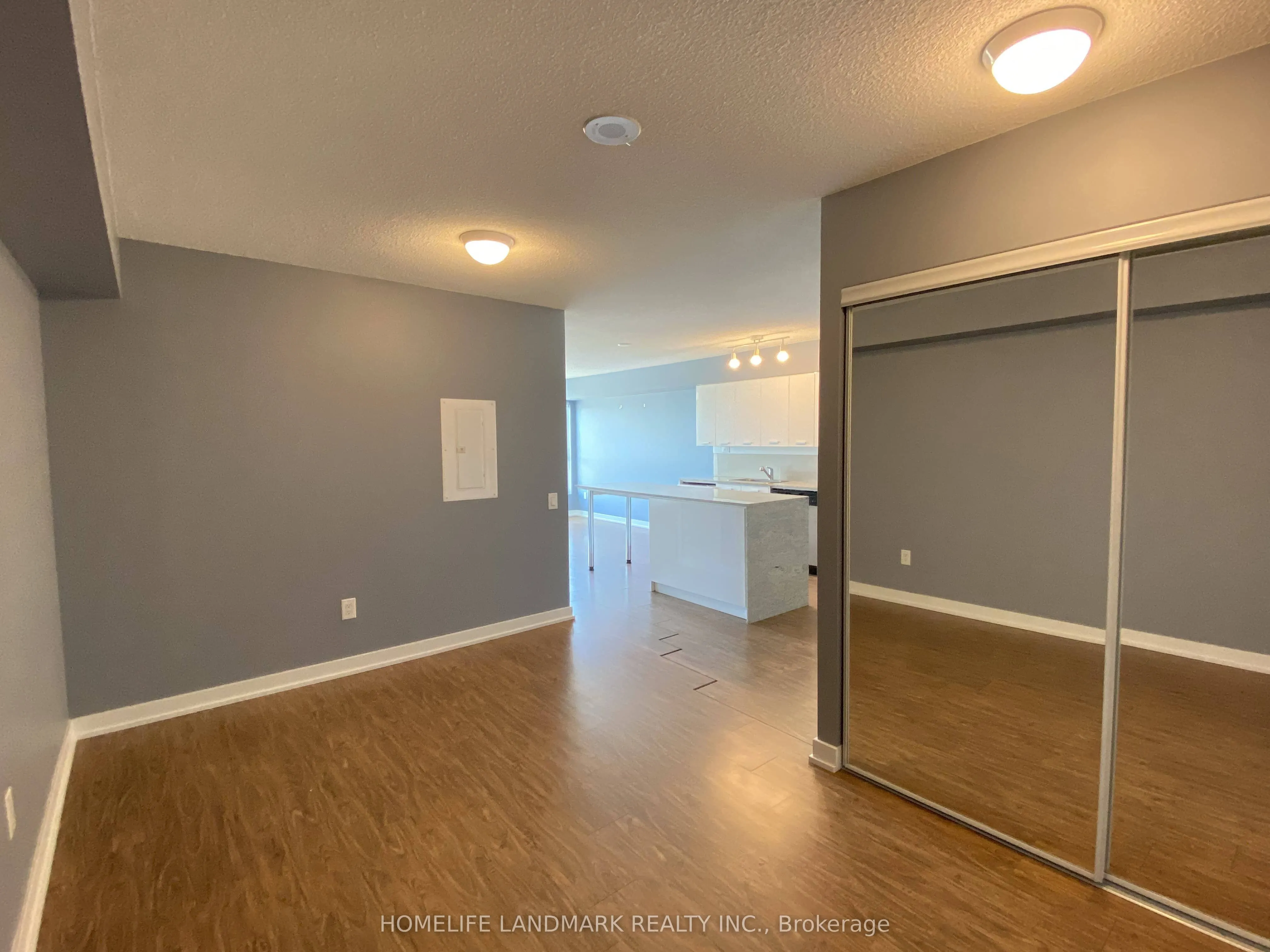 15 Singer Court, #1107