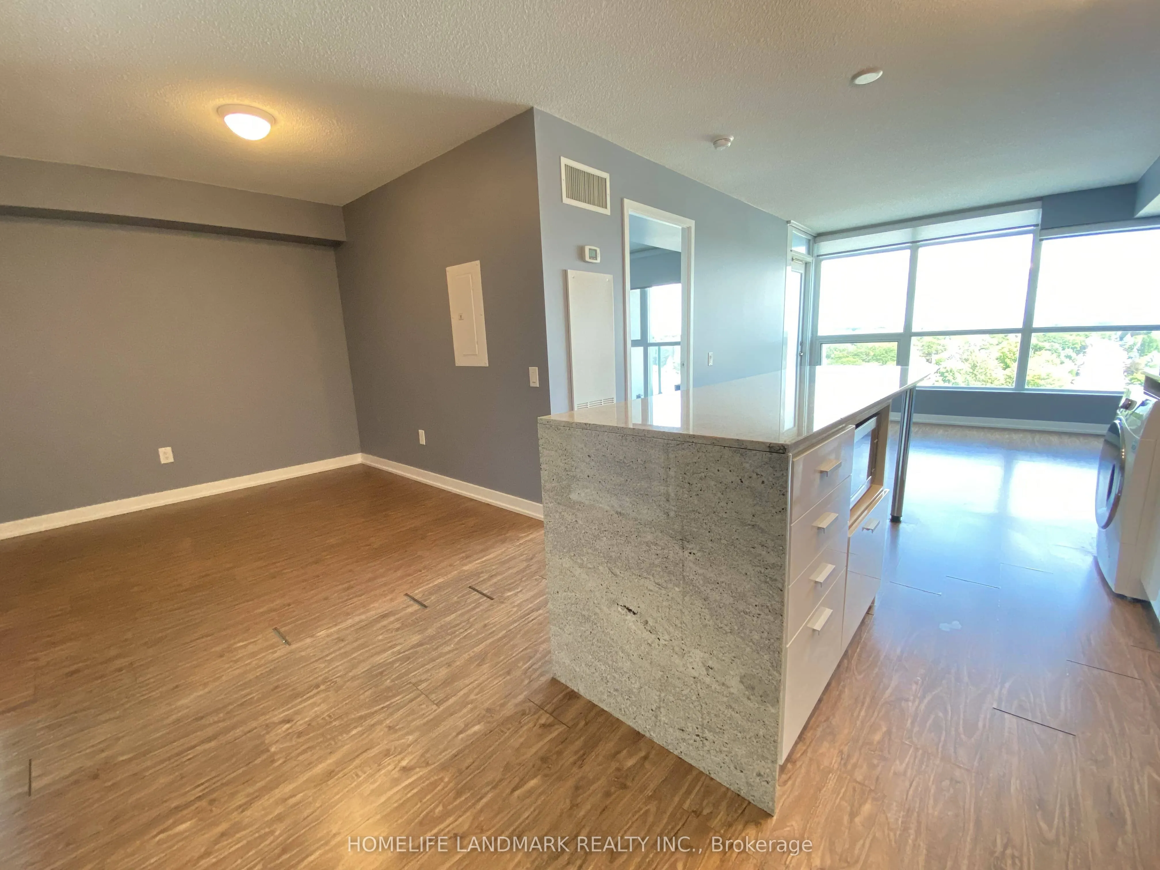 15 Singer Court, #1107