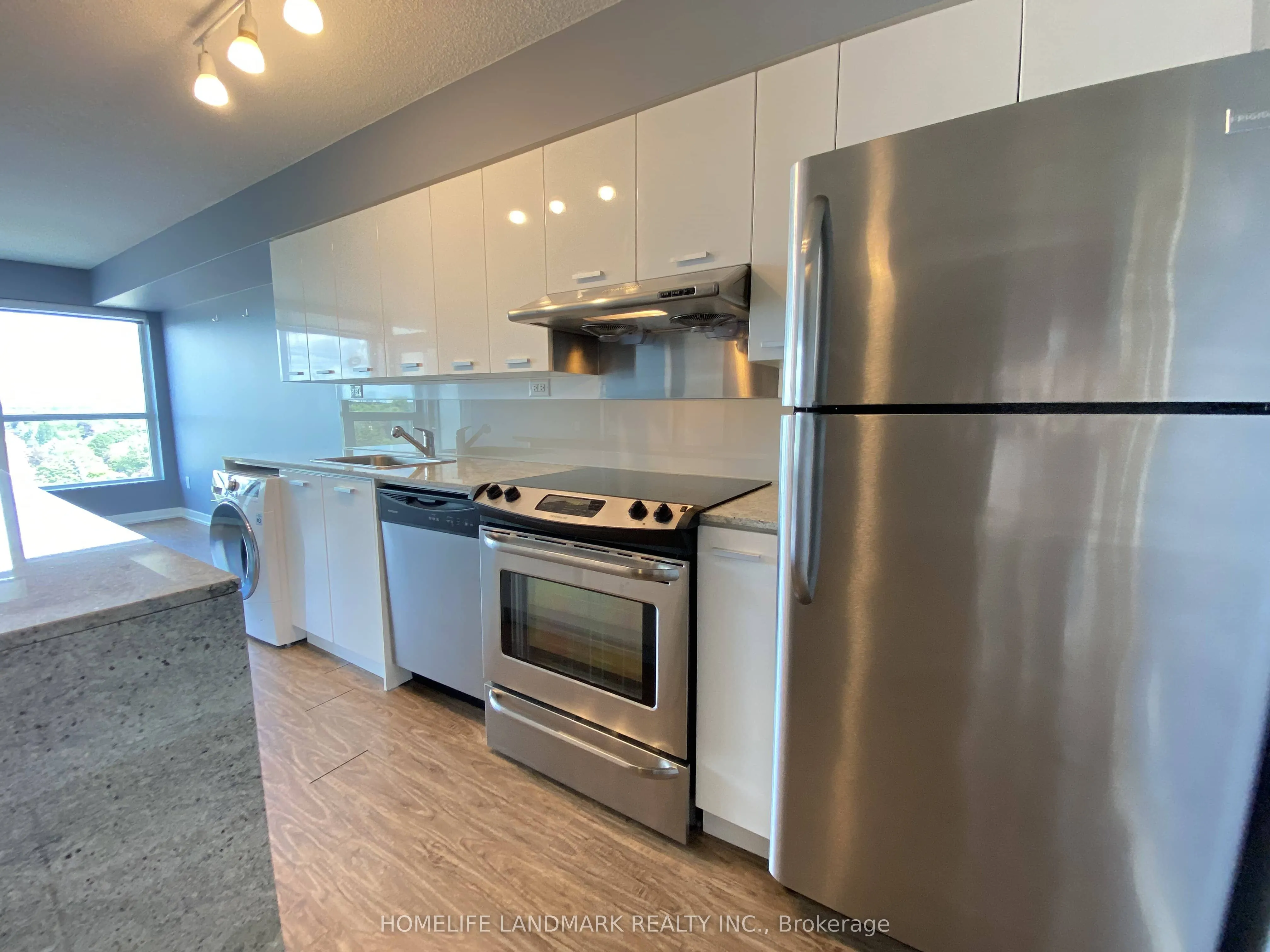 15 Singer Court, #1107