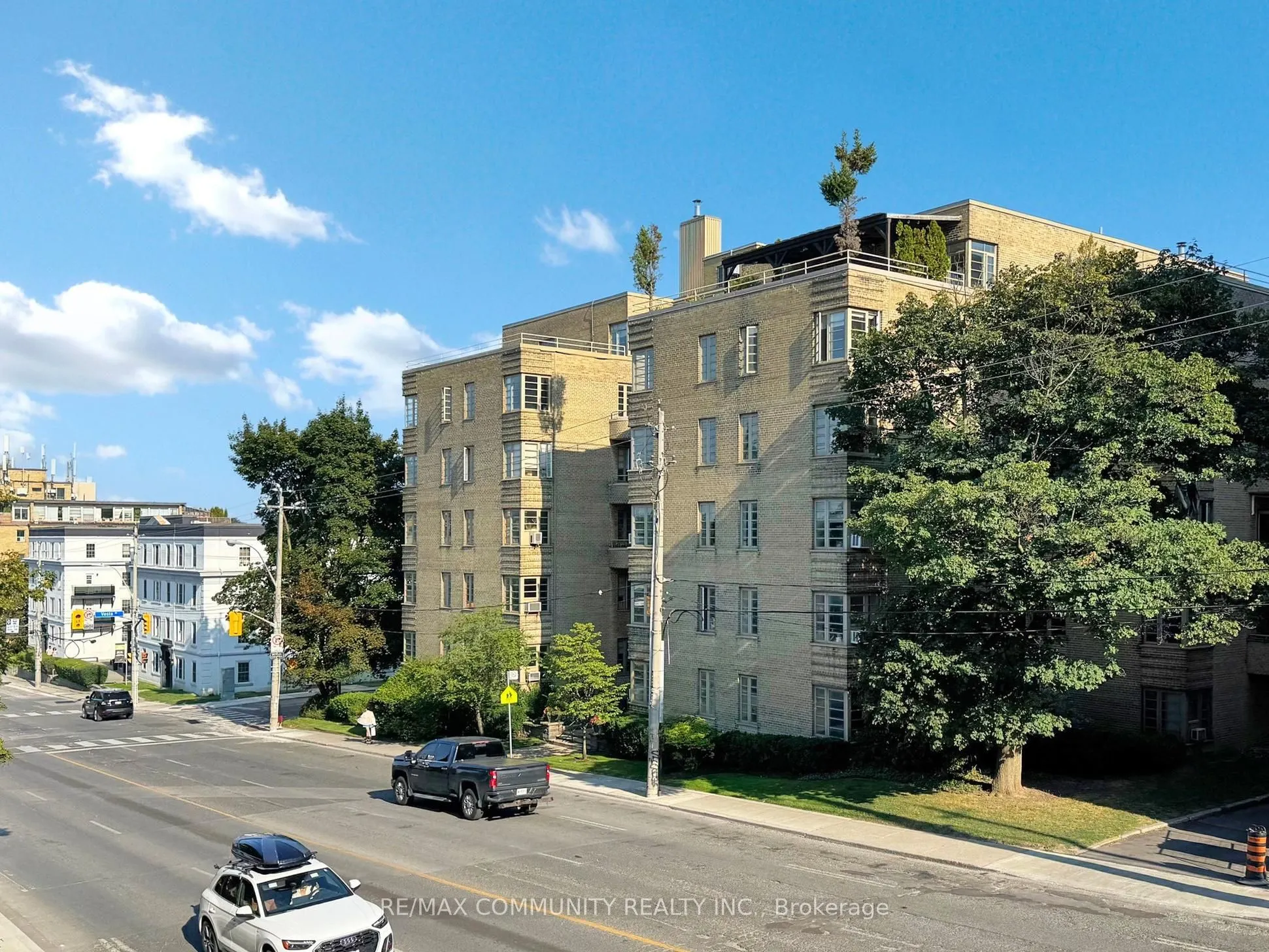 740 Eglinton Avenue W, #309