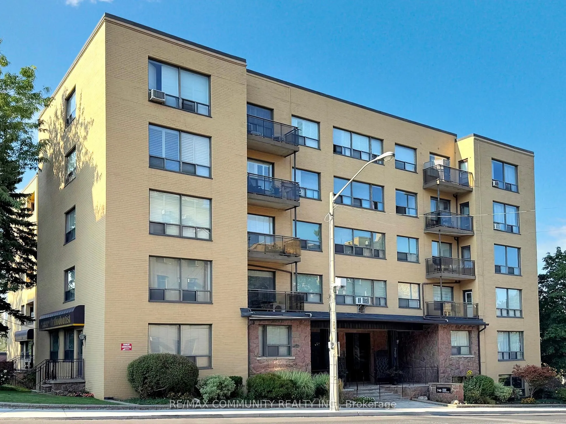 740 Eglinton Avenue W, #309