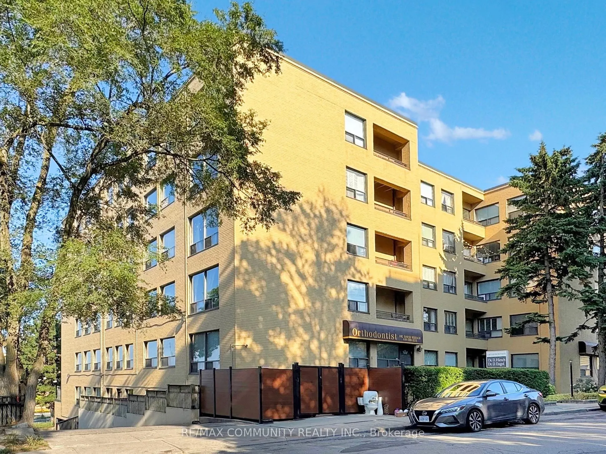 740 Eglinton Avenue W, #309