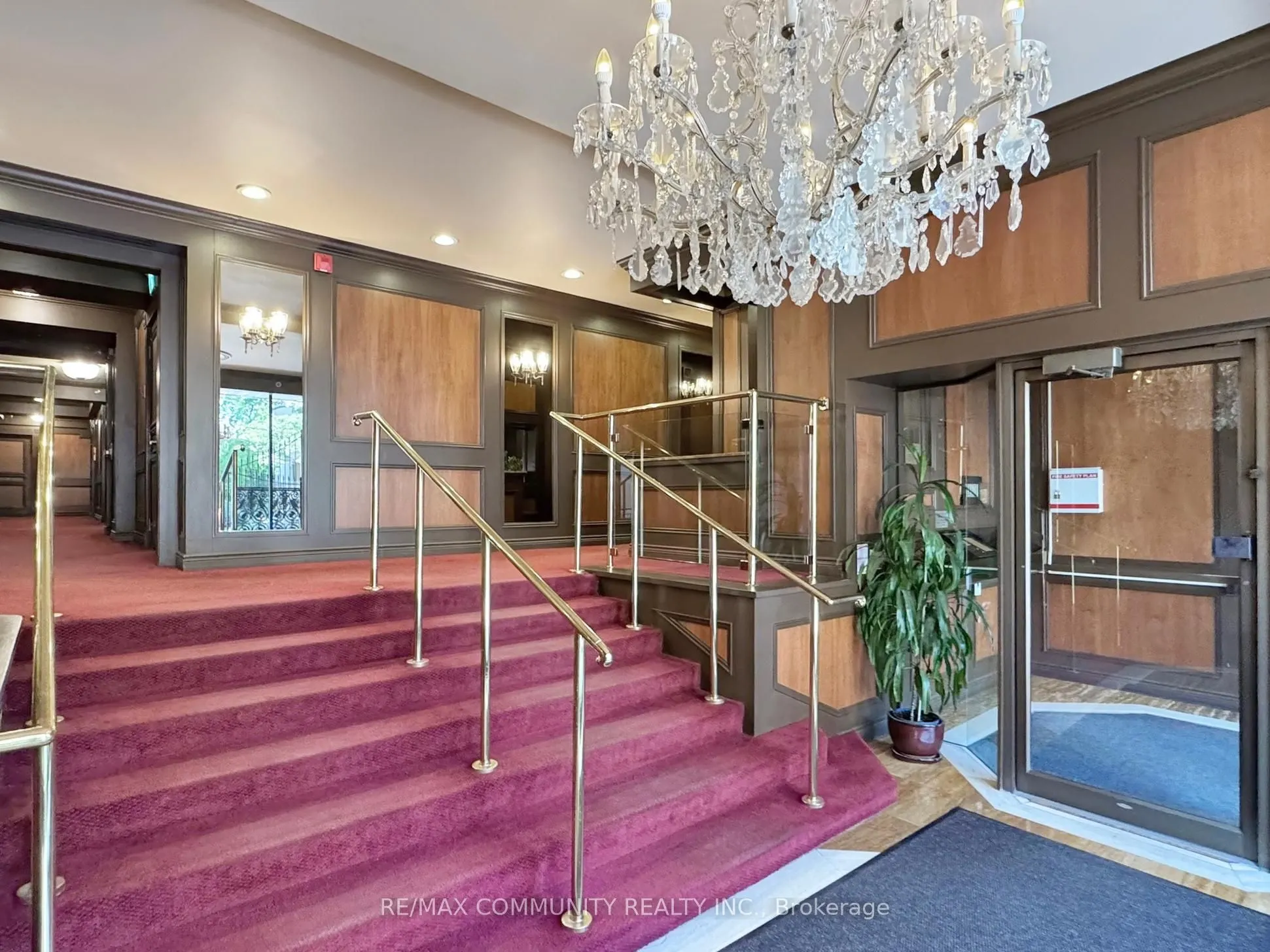 740 Eglinton Avenue W, #309