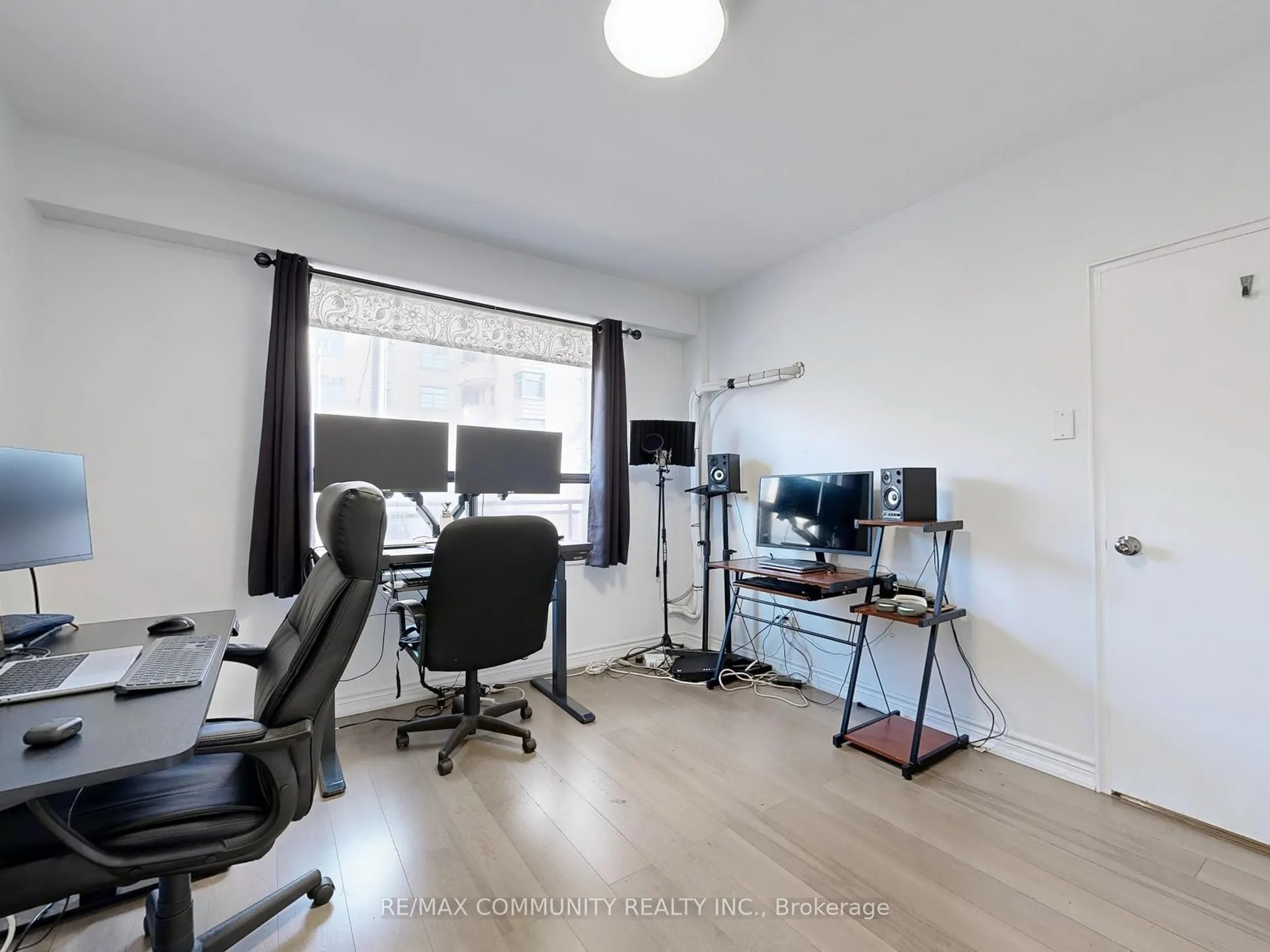 740 Eglinton Avenue W, #309