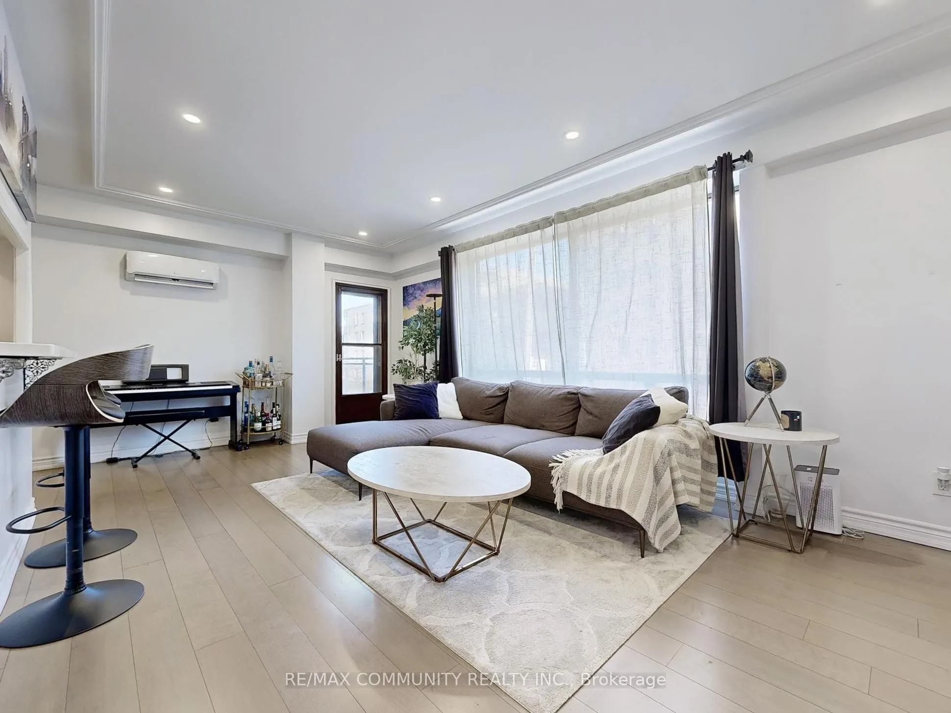 740 Eglinton Avenue W, #309