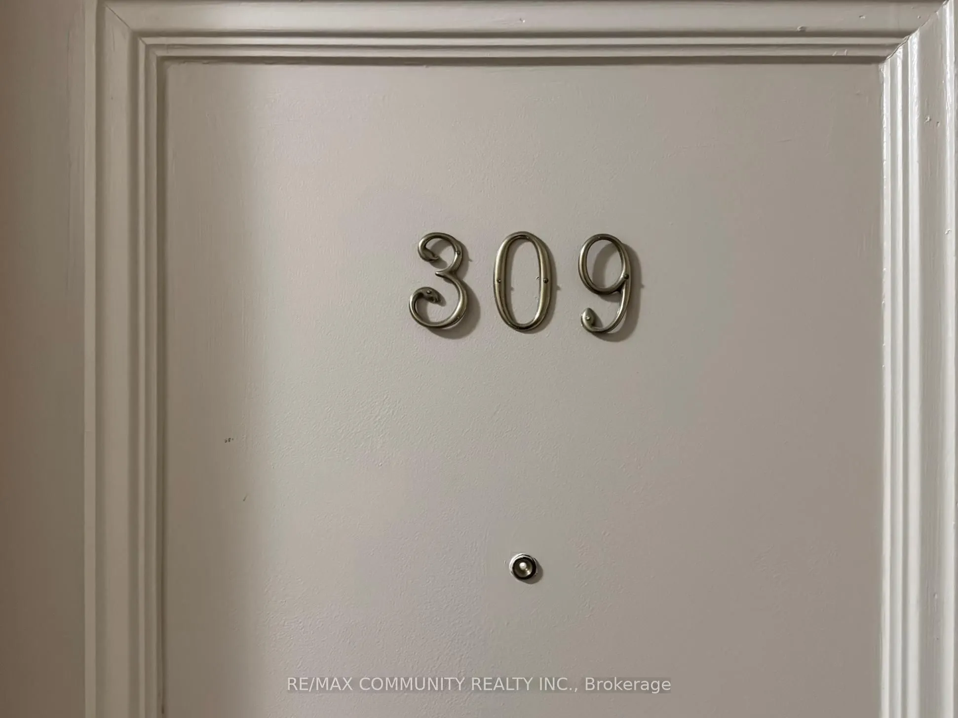 740 Eglinton Avenue W, #309