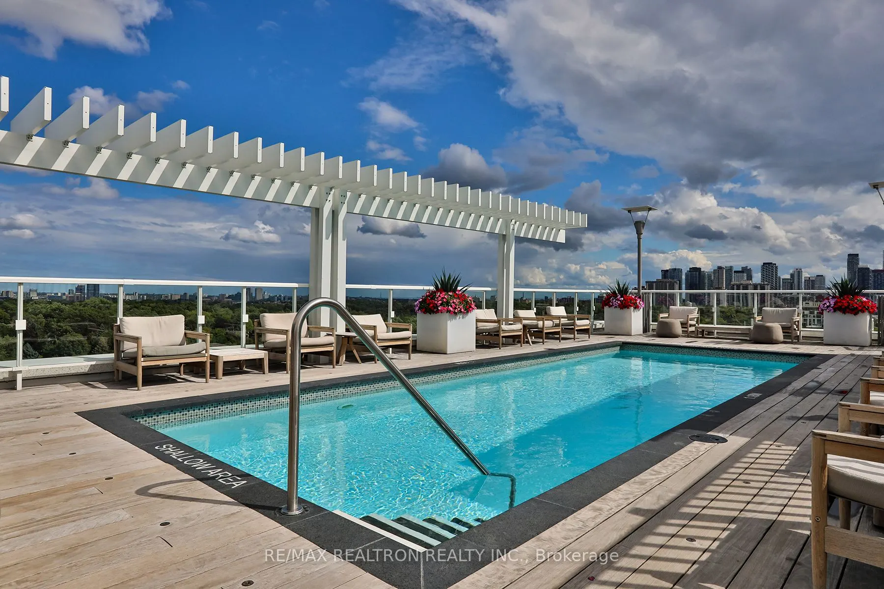 3018 Yonge Street, ##204