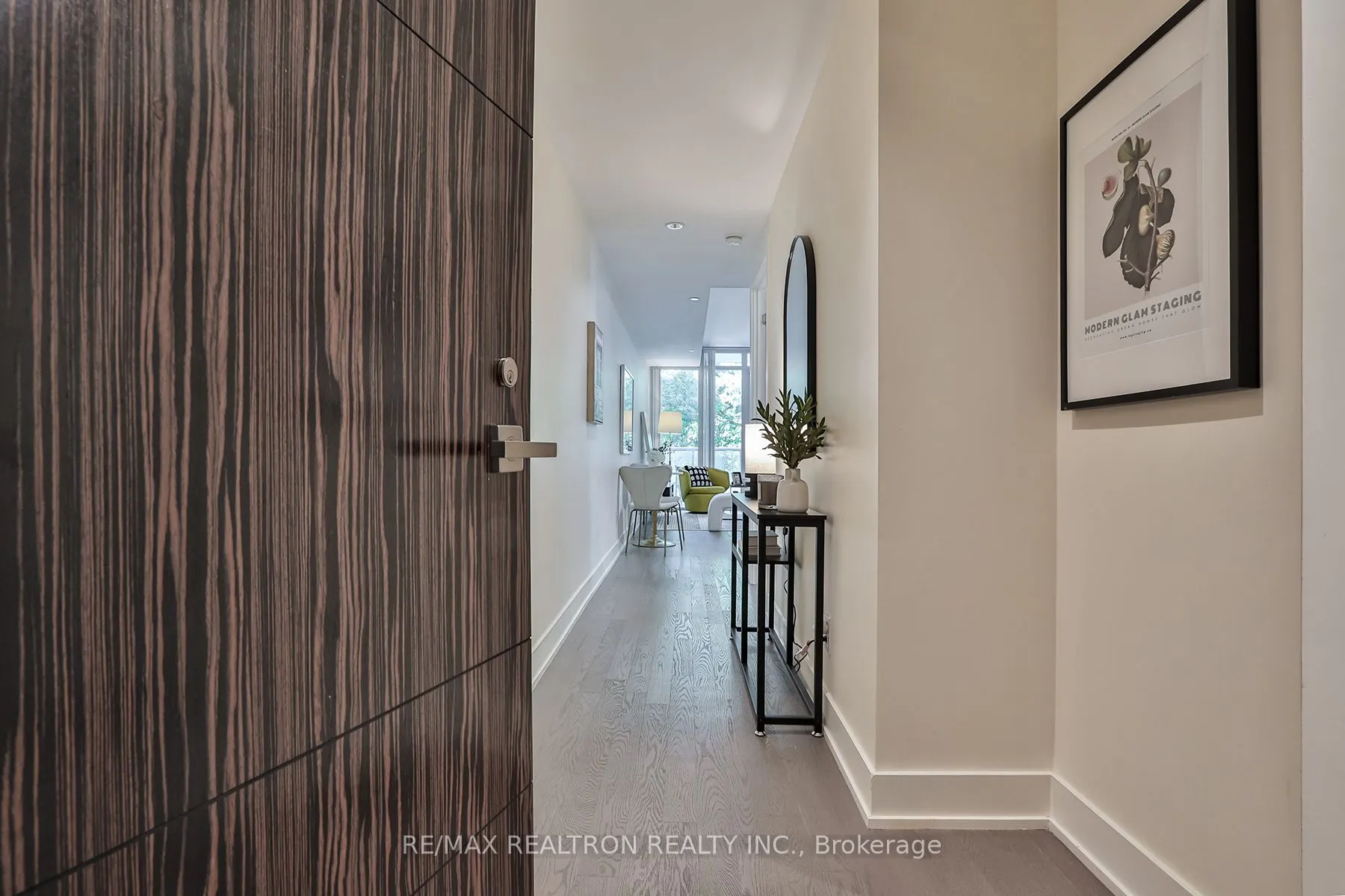3018 Yonge Street, ##204