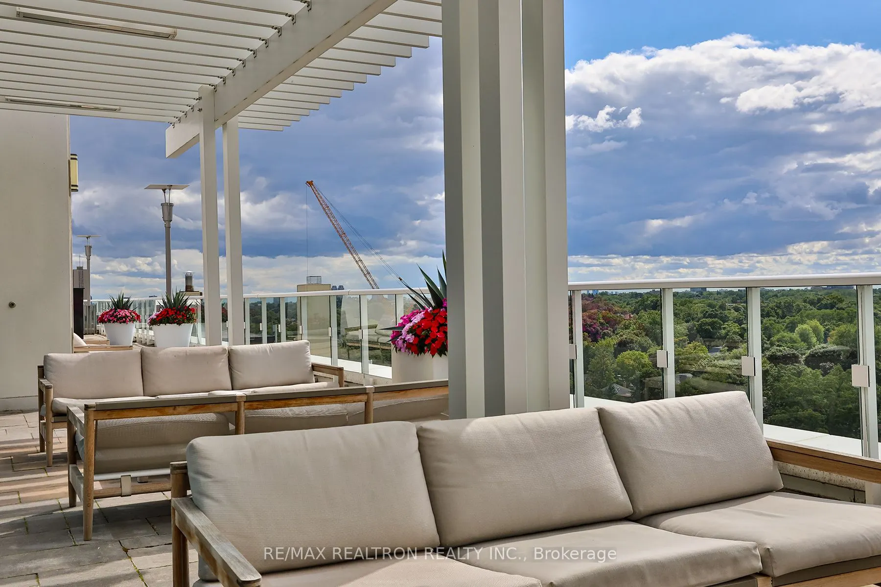 3018 Yonge Street, ##204