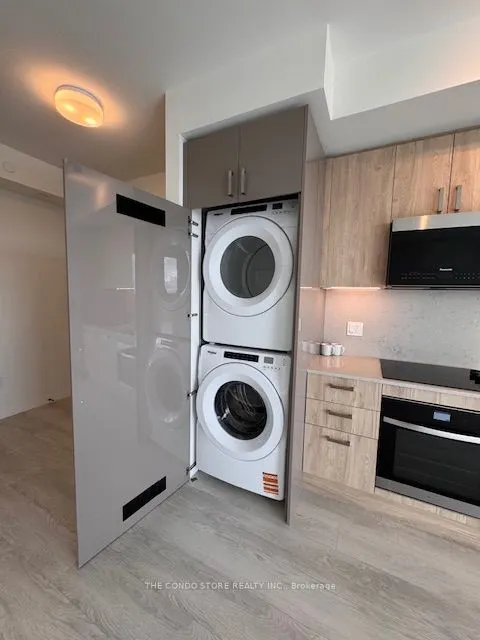 280 Dundas Street, #2511