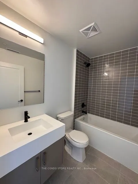 280 Dundas Street, #2511